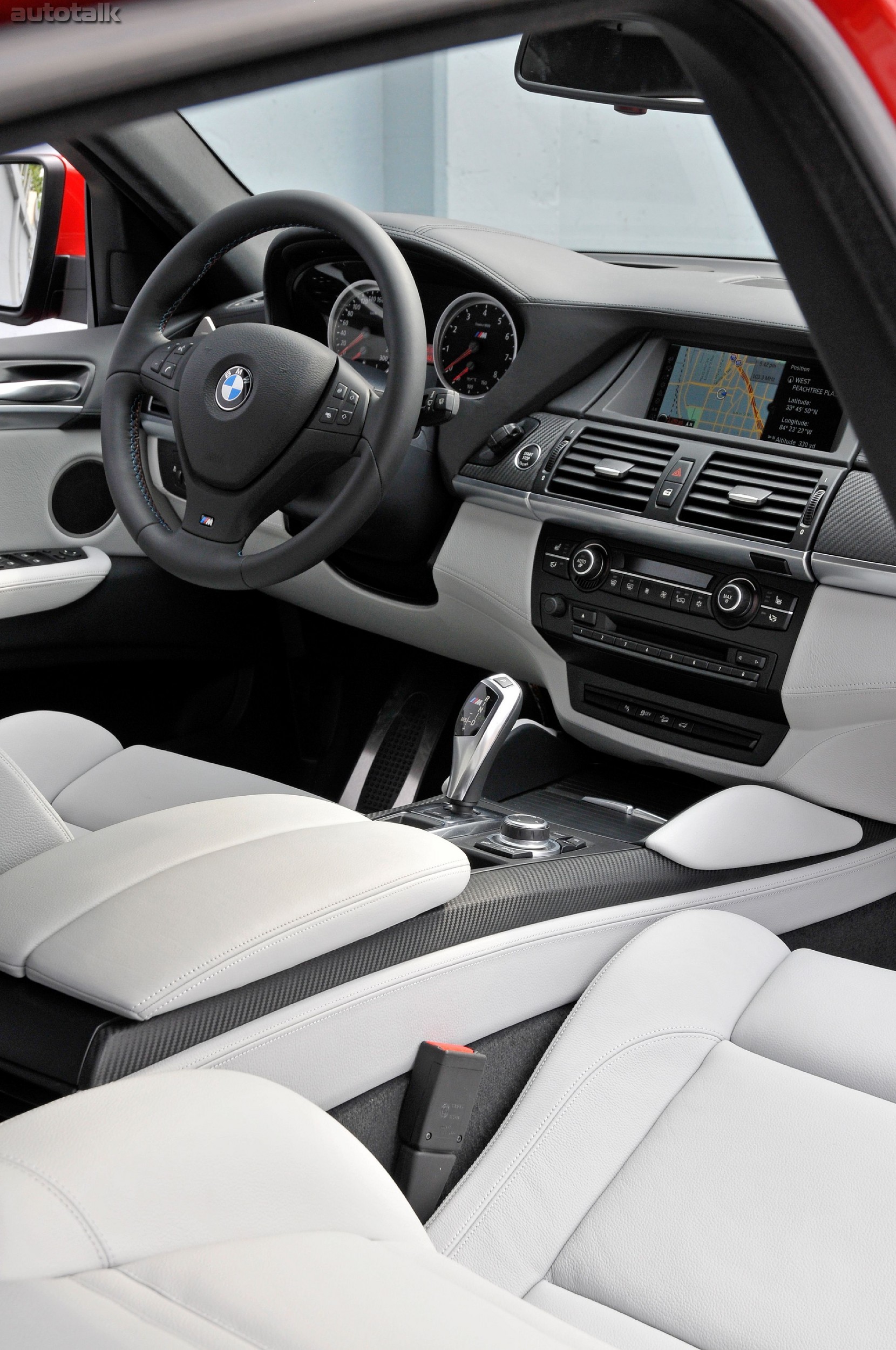 2011 BMW X6 M