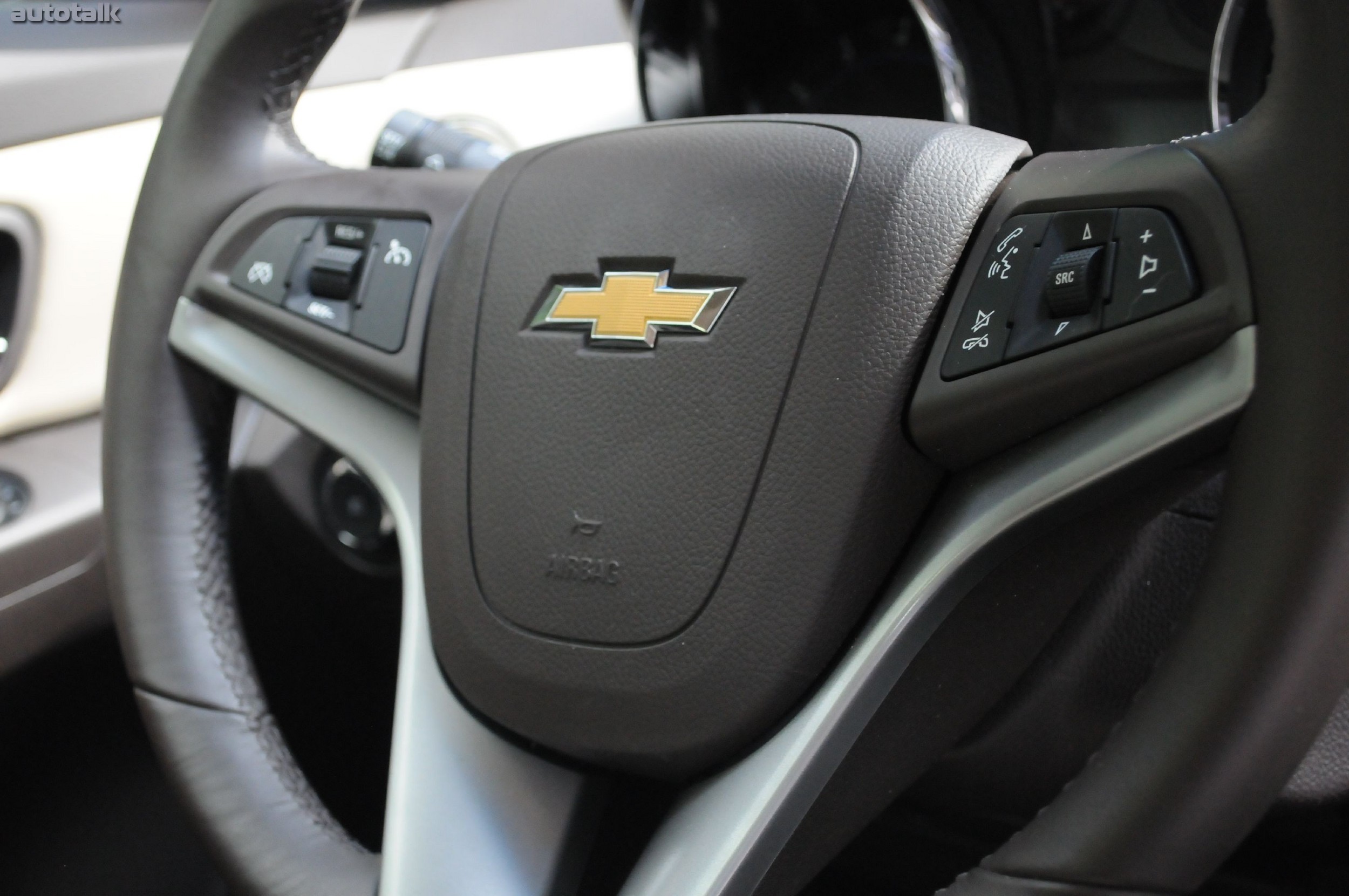 2011 Chevrolet Cruze RS Review