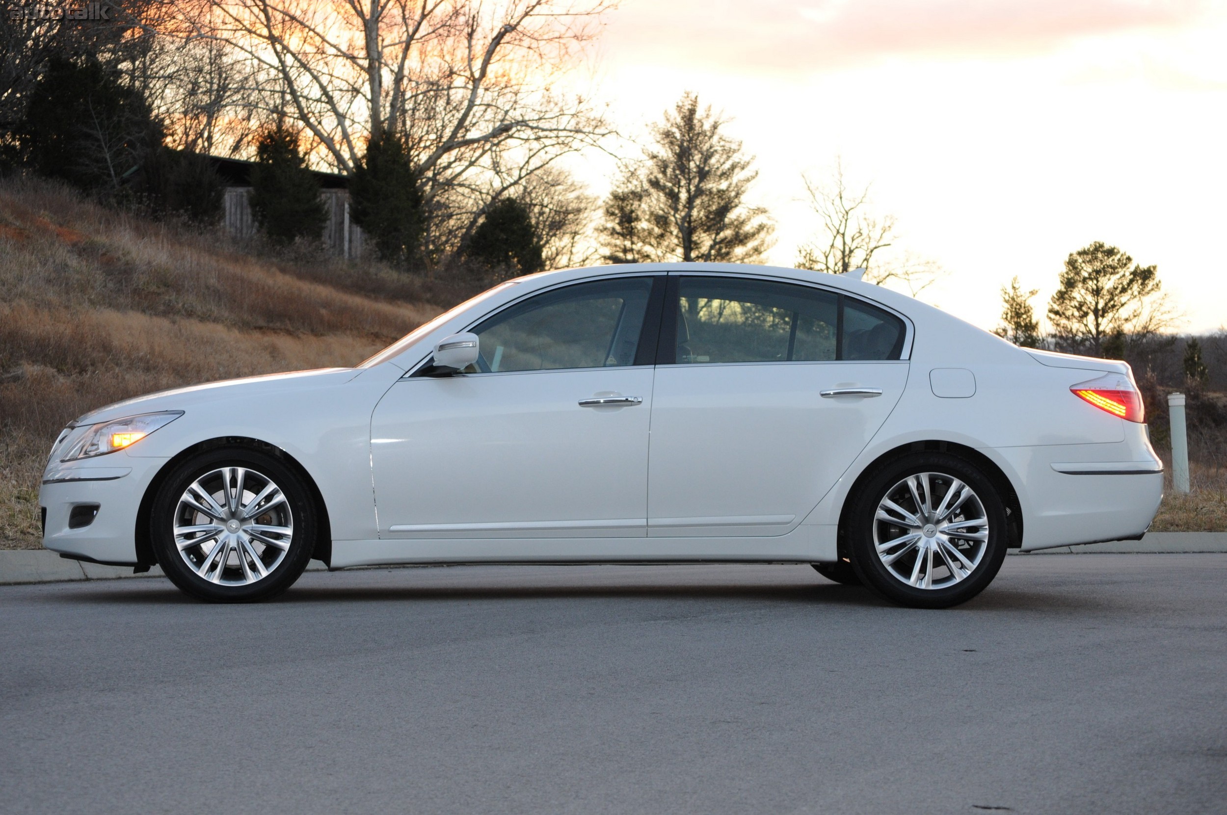 2011 Hyundai Genesis Sedan Review