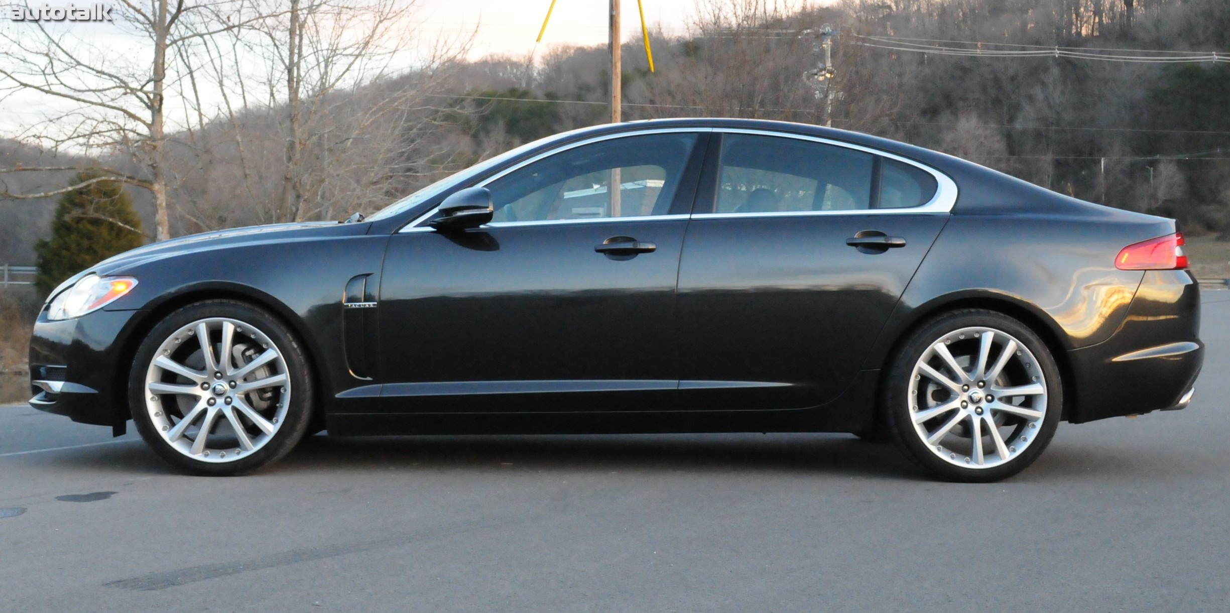 2011 Jaguar XF Review