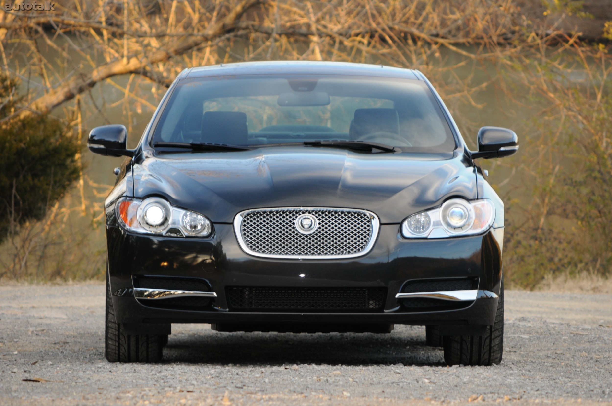 2011 Jaguar XF Review