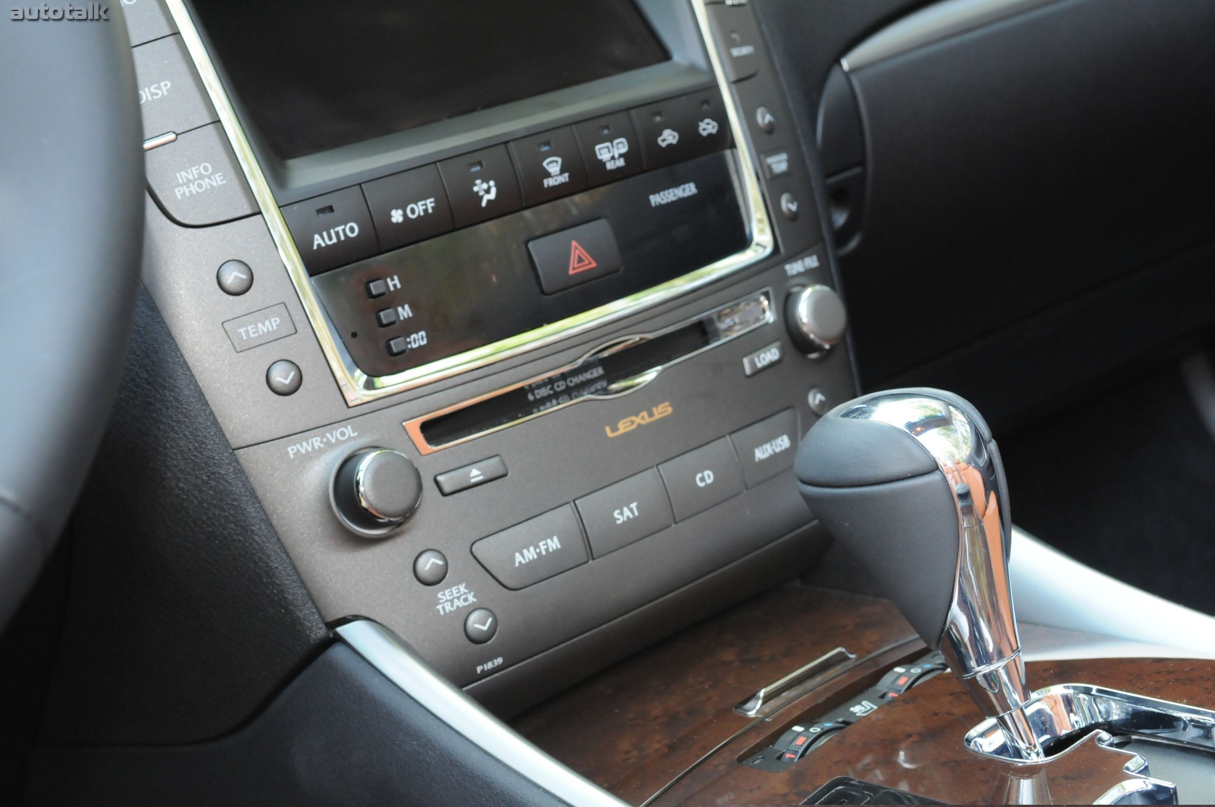 2011 Lexus IS250C Review