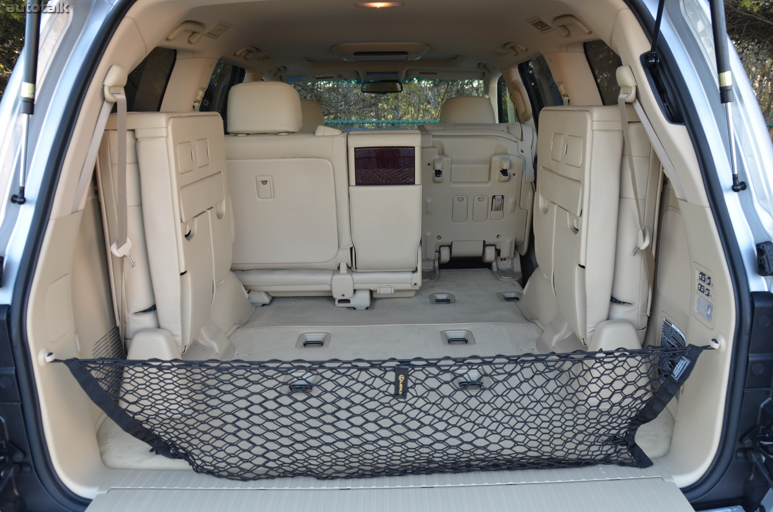 2011 Lexus LX 570 Review