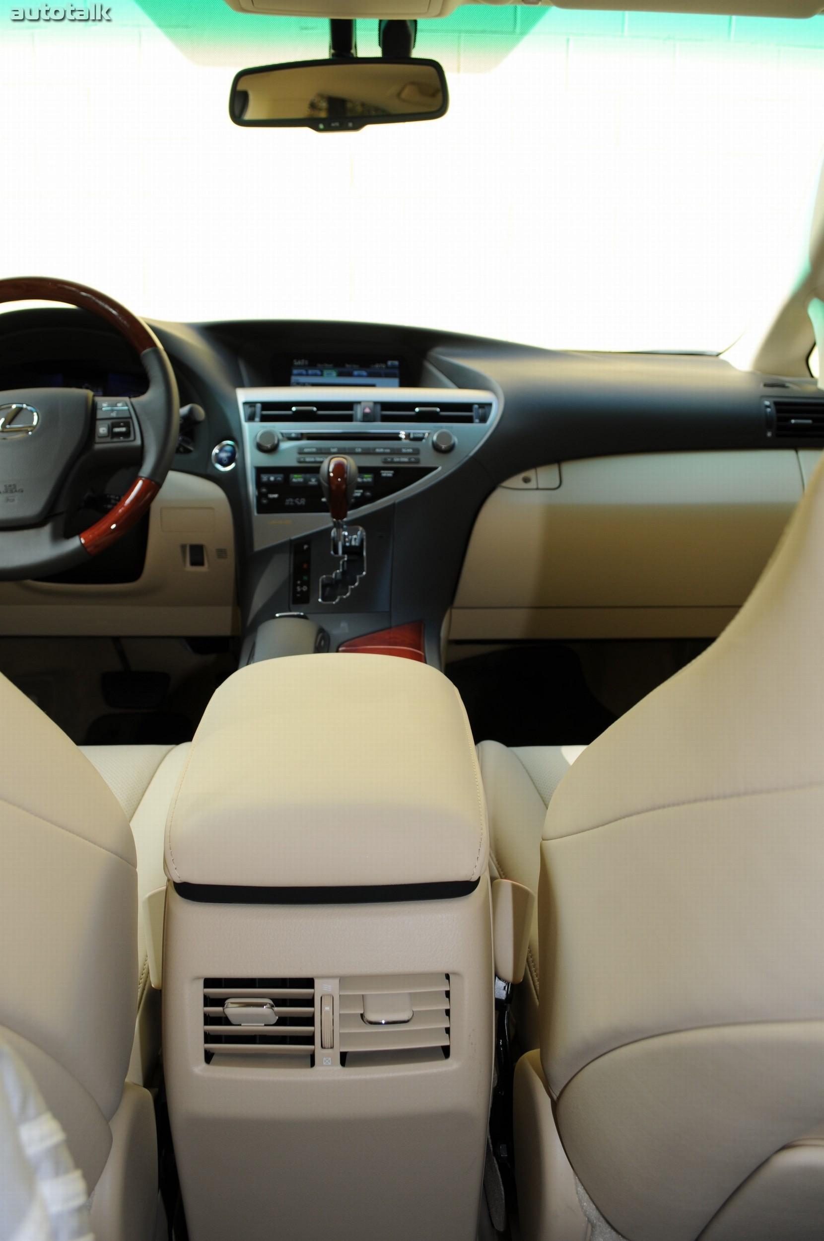 2011 Lexus RX450h Review