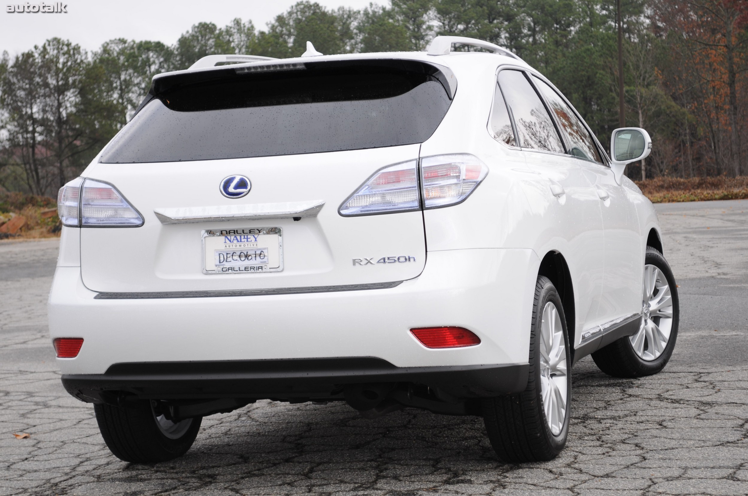 2011 Lexus RX450h Review