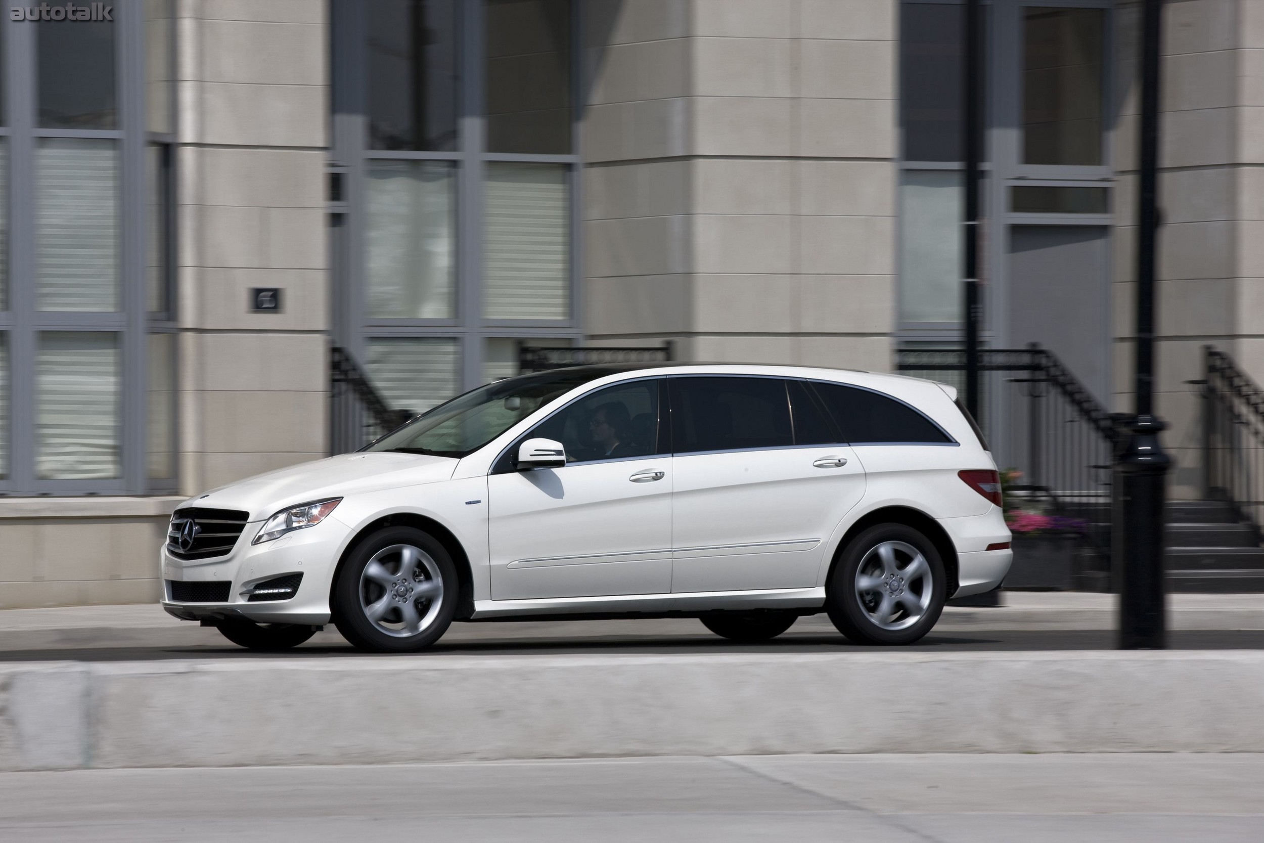 2011 Mercedes-Benz R350 BlueTEC