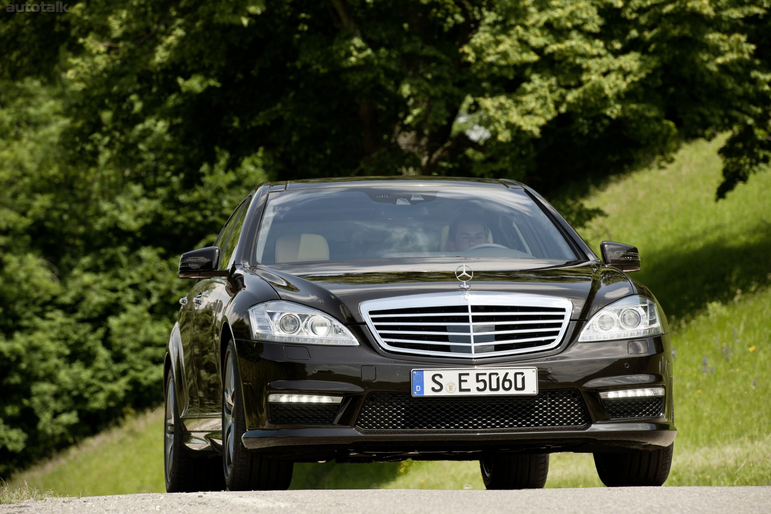 2011 Mercedes-Benz S63 AMG