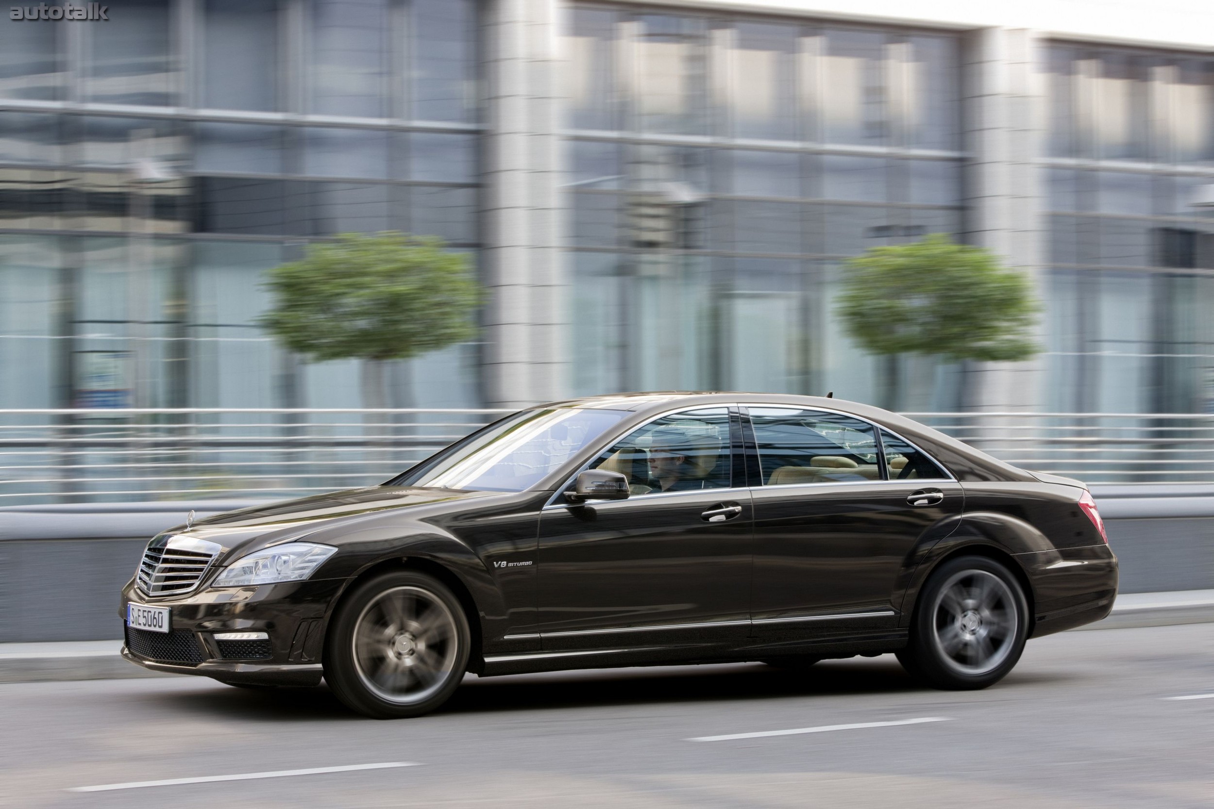 2011 Mercedes-Benz S63 AMG