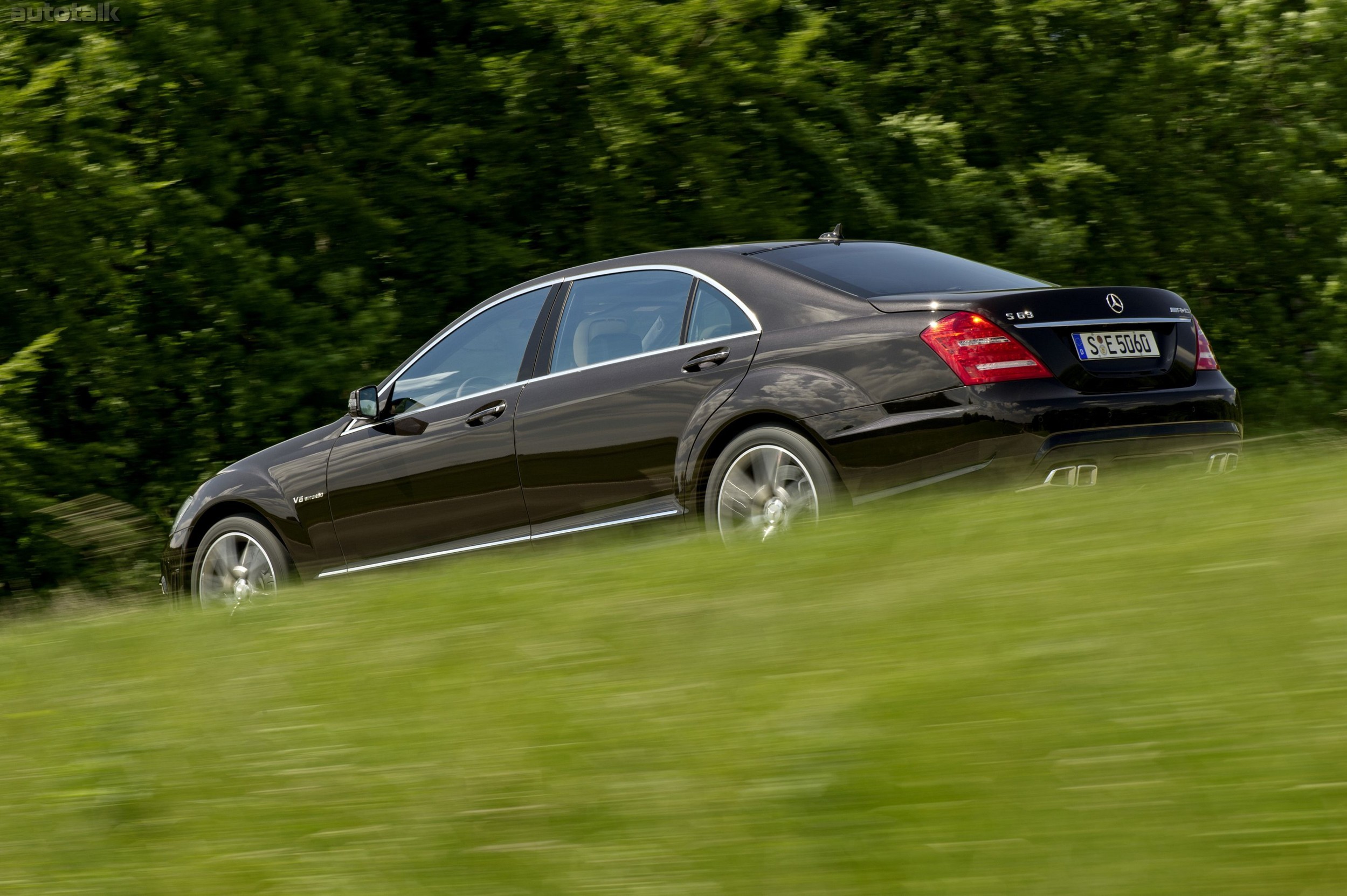 2011 Mercedes-Benz S63 AMG