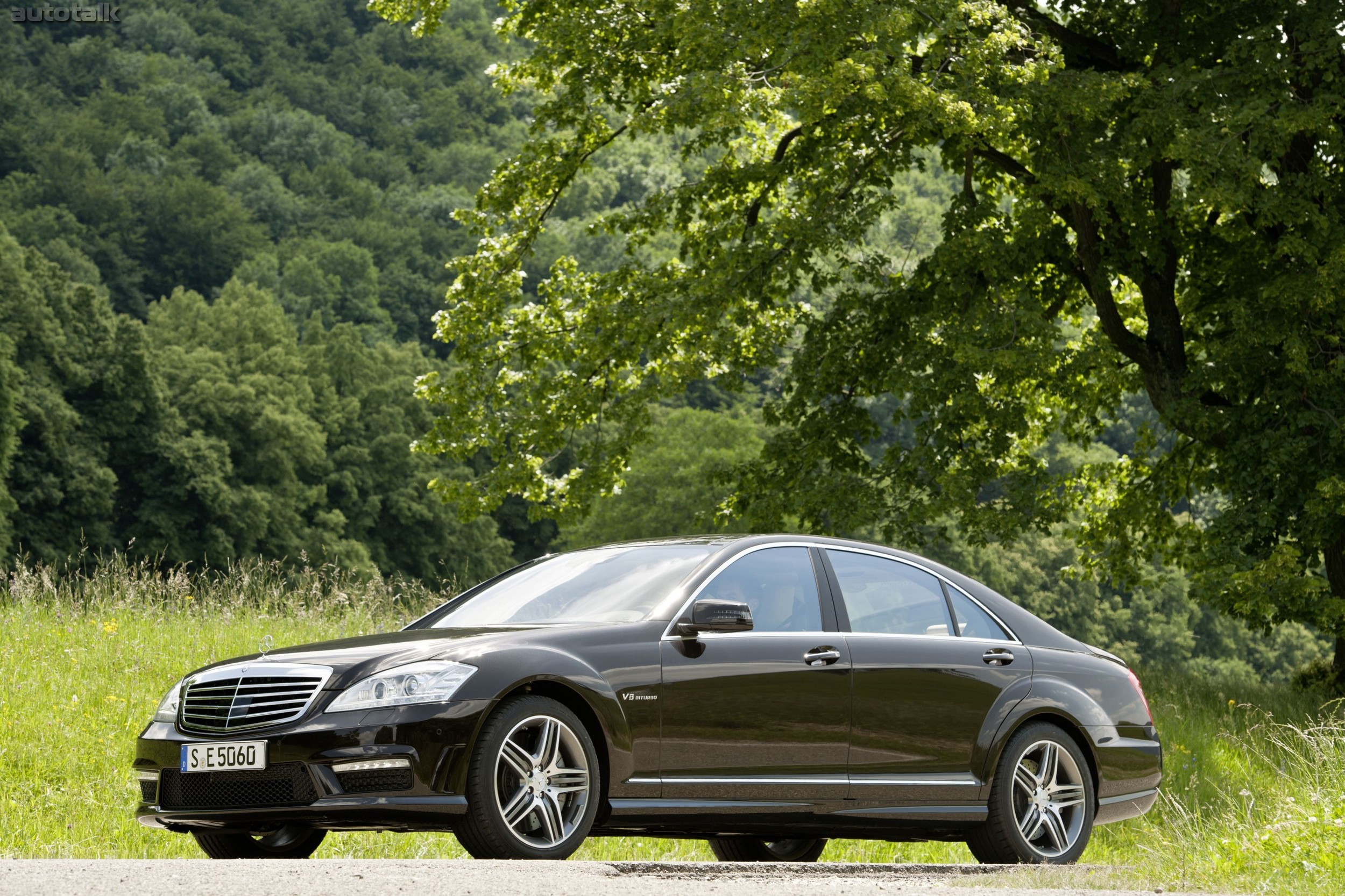 2011 Mercedes-Benz S63 AMG