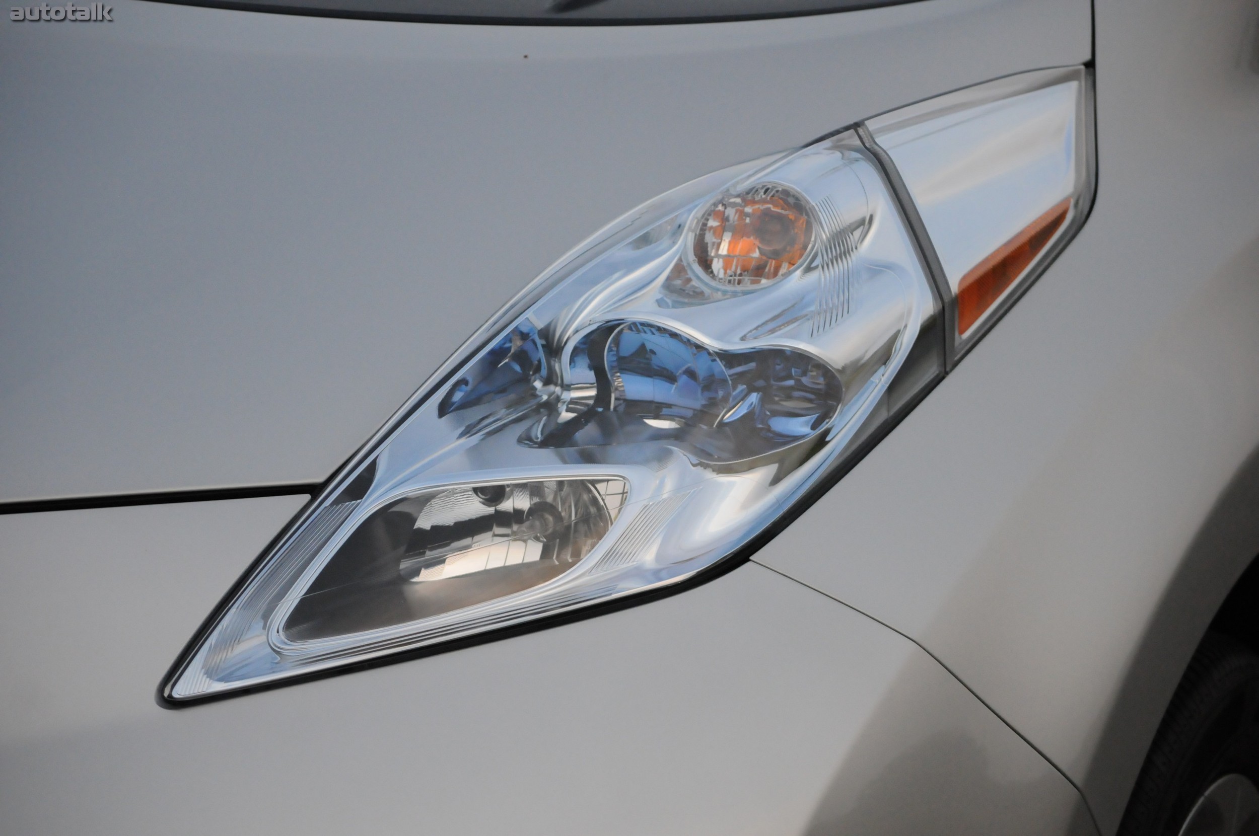 2011 Nissan Leaf Review