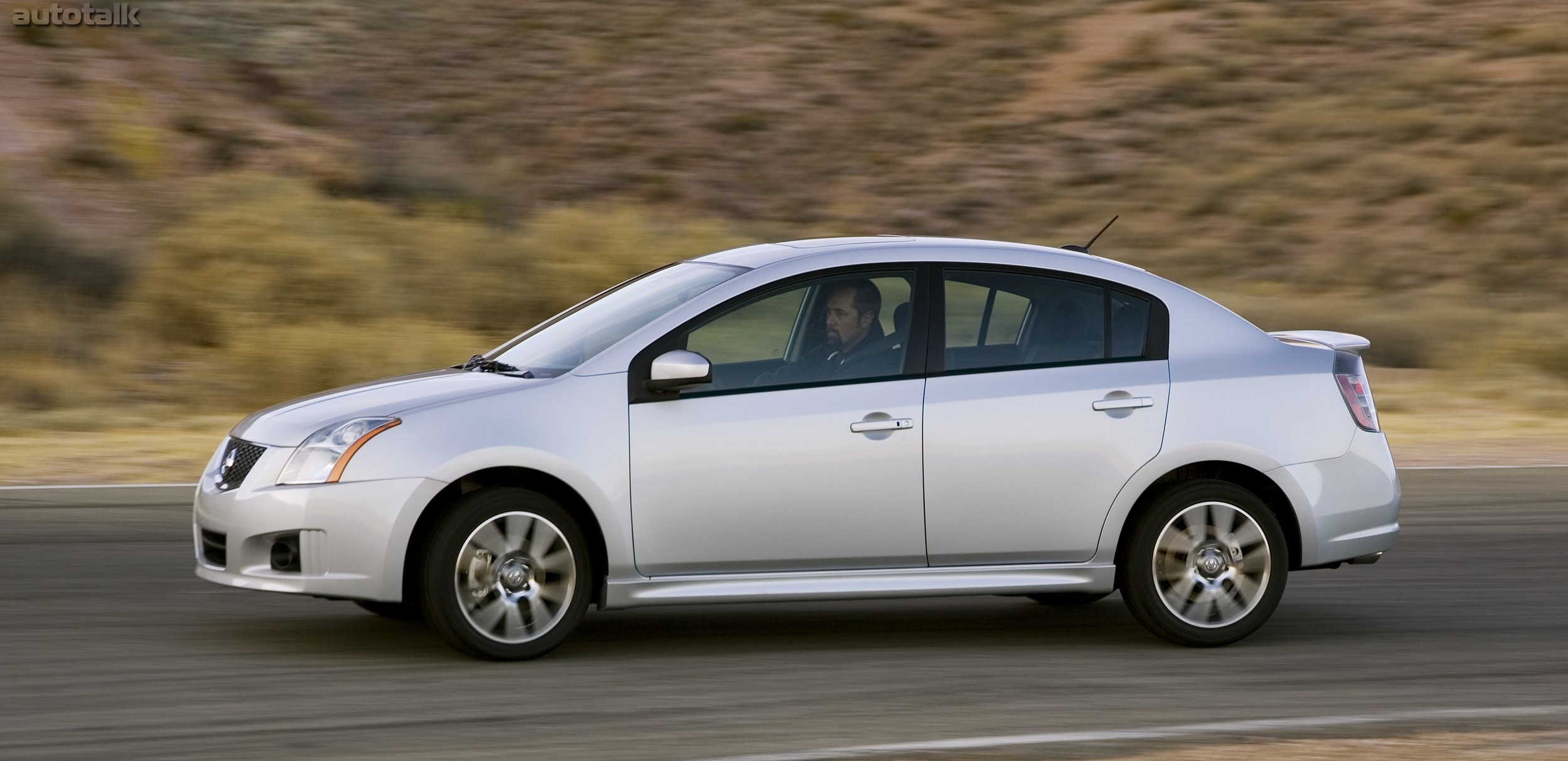 2011 Nissan Sentra SE-R