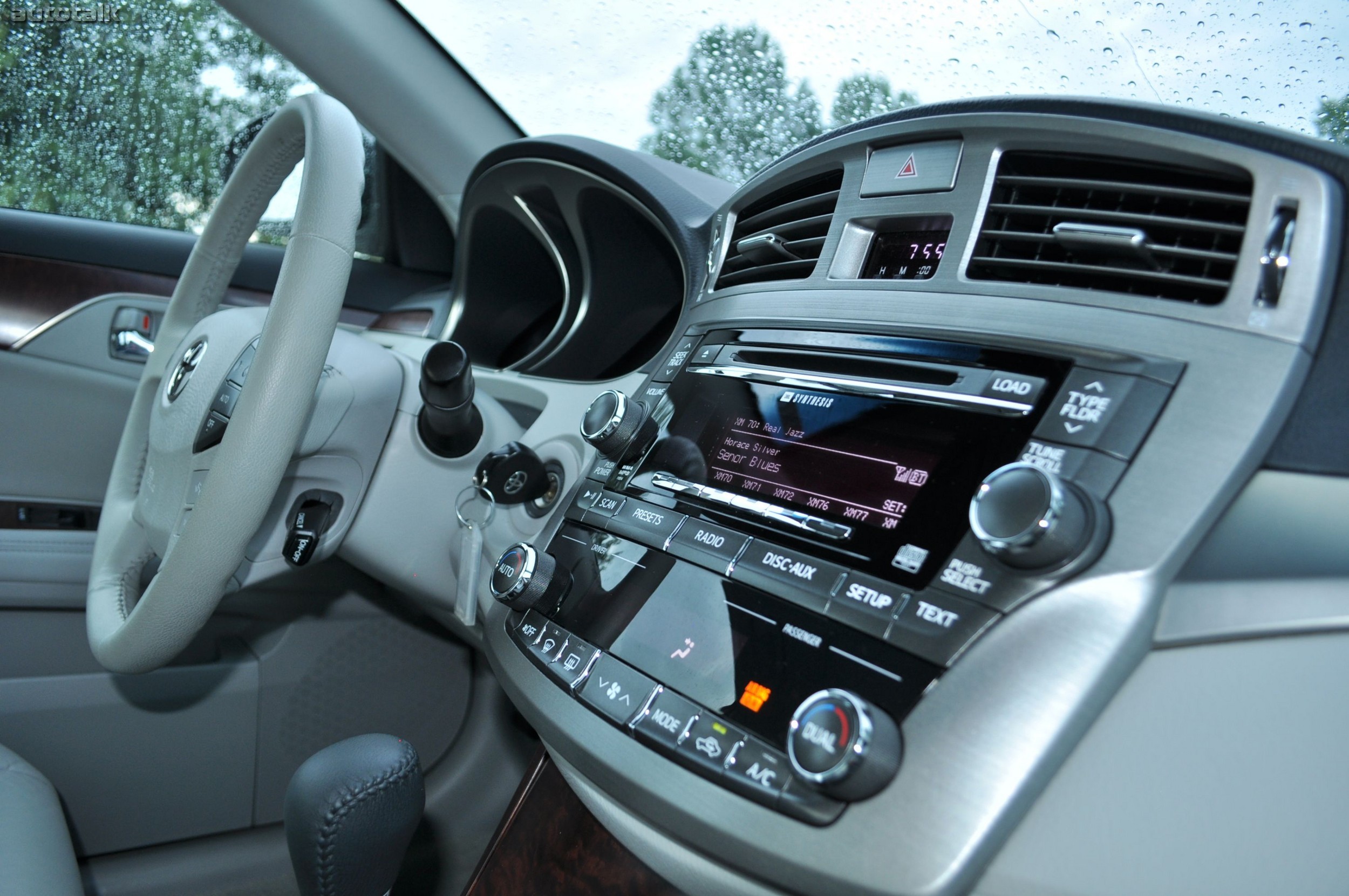 2011 Toyota Avalon Review