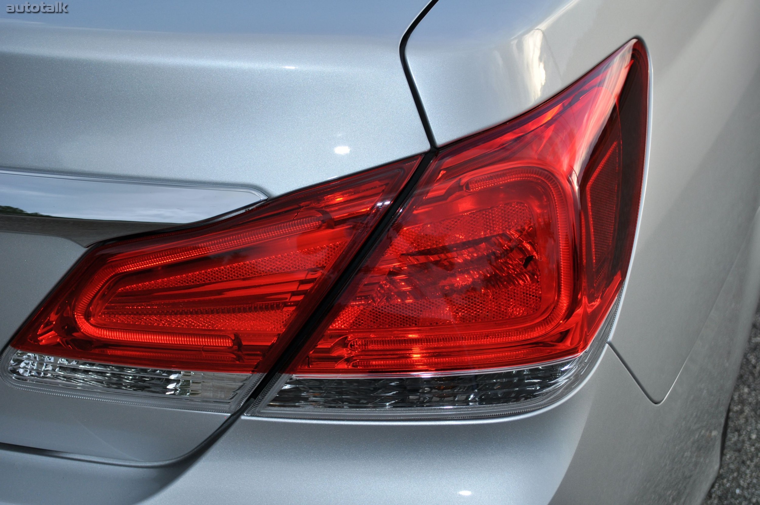 2011 Toyota Avalon Review