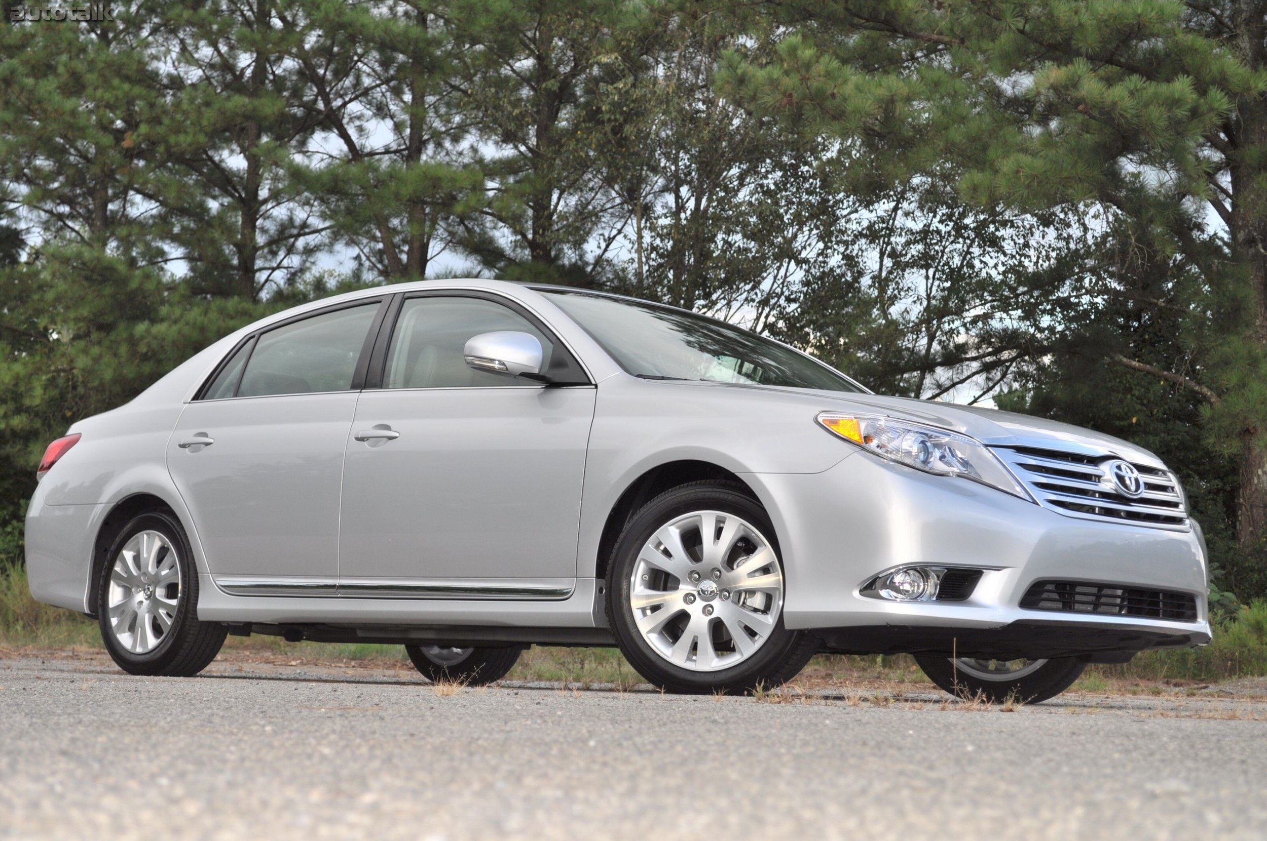 2011 Toyota Avalon Review