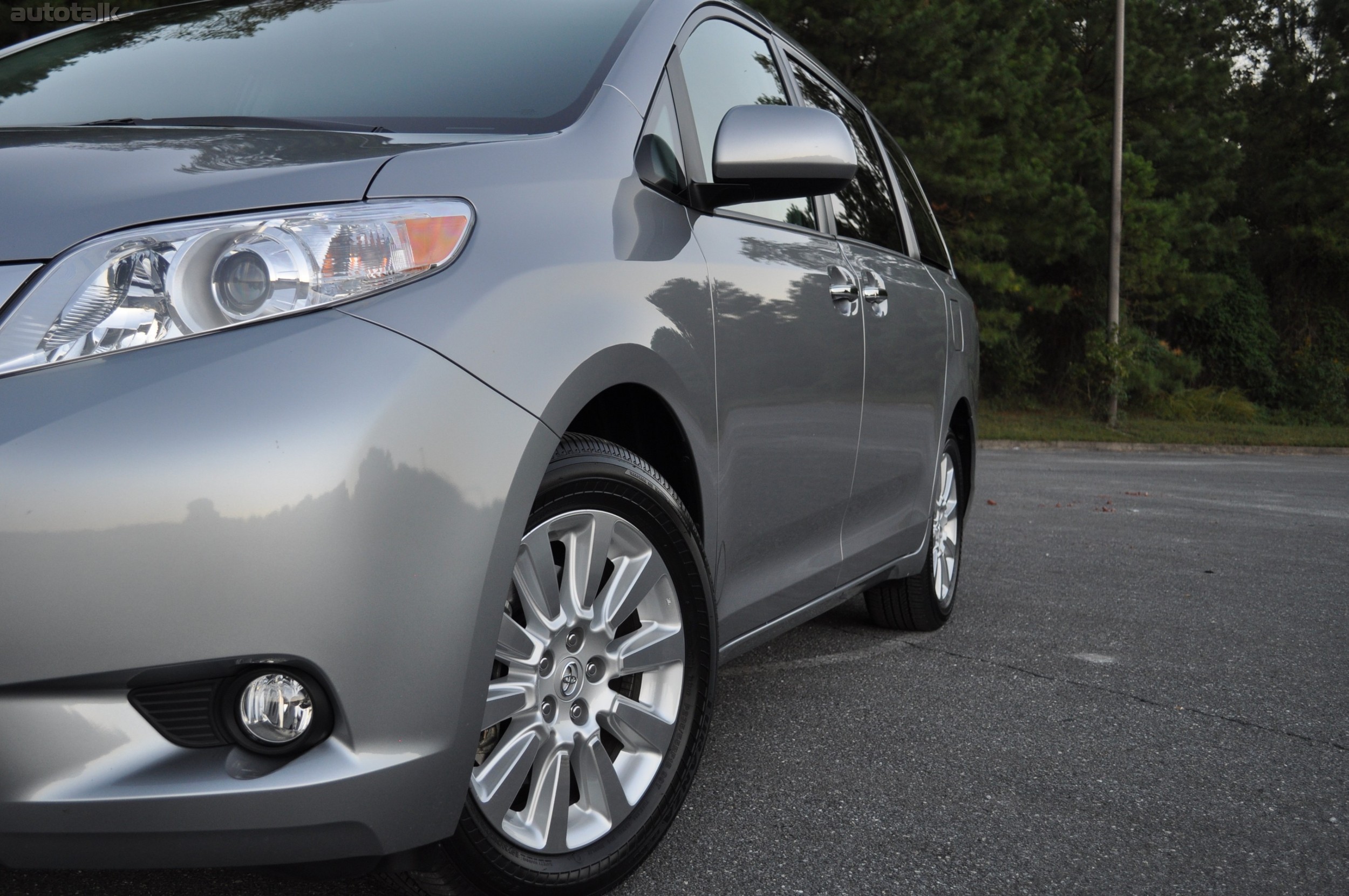 2011 Toyota Sienna Review