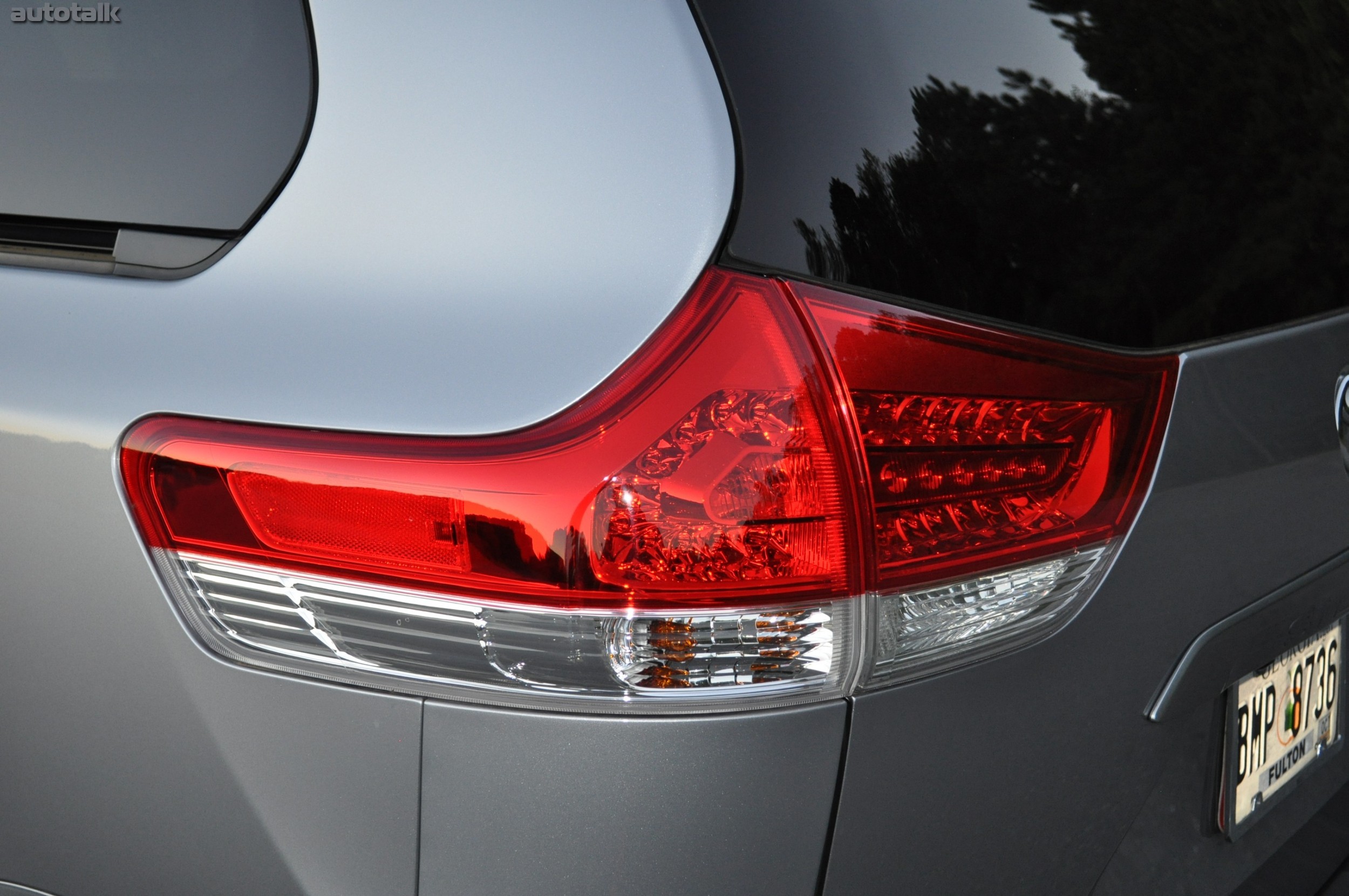 2011 Toyota Sienna Review