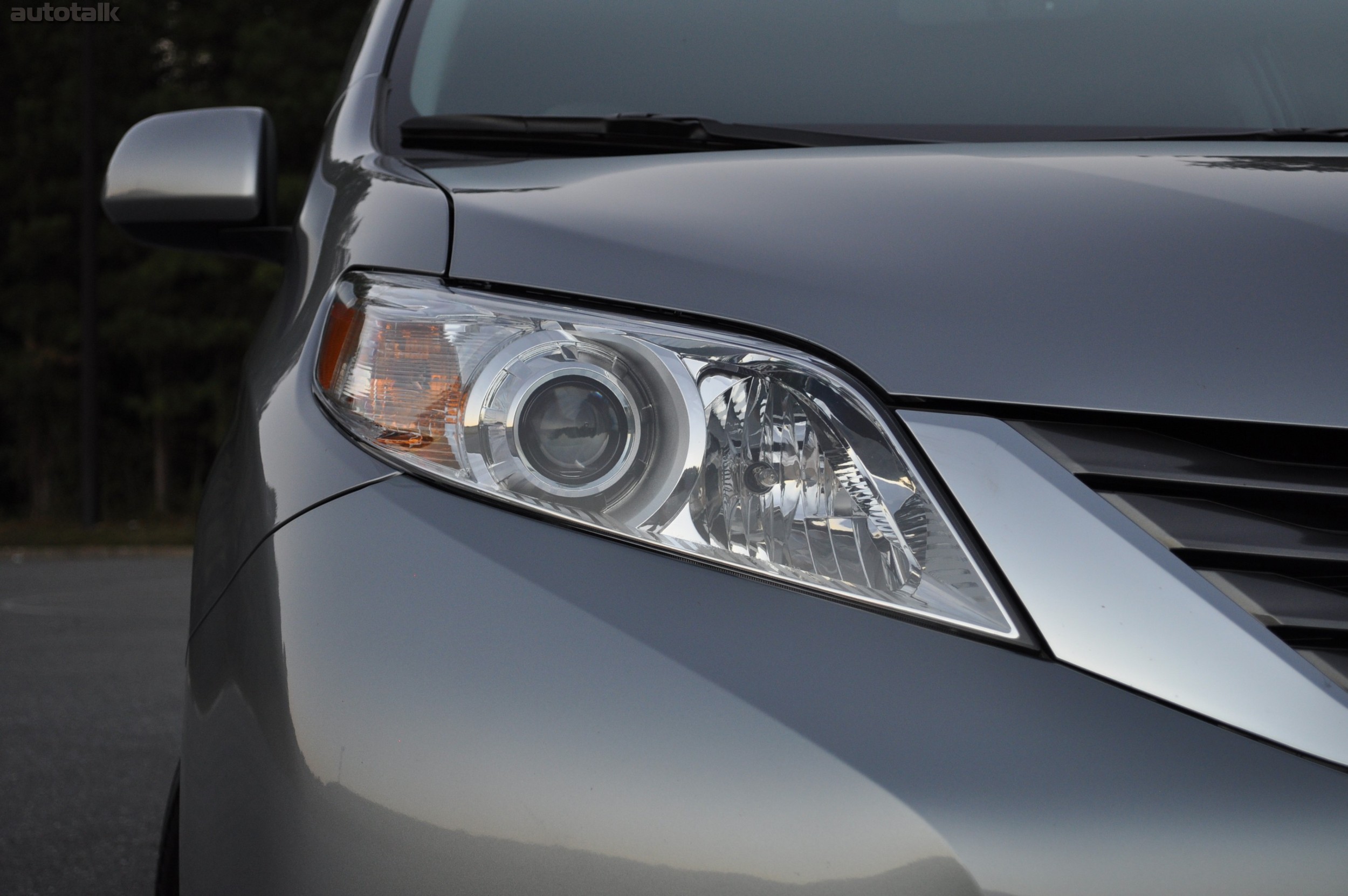 2011 Toyota Sienna Review