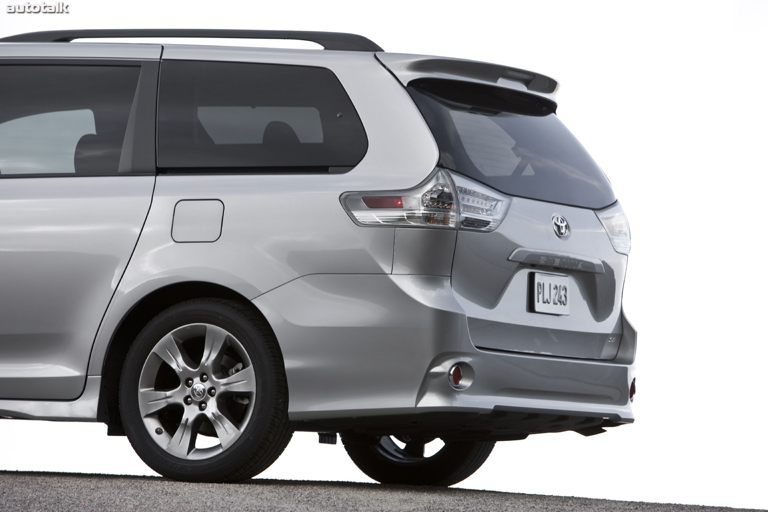 2011 Toyota Sienna SE