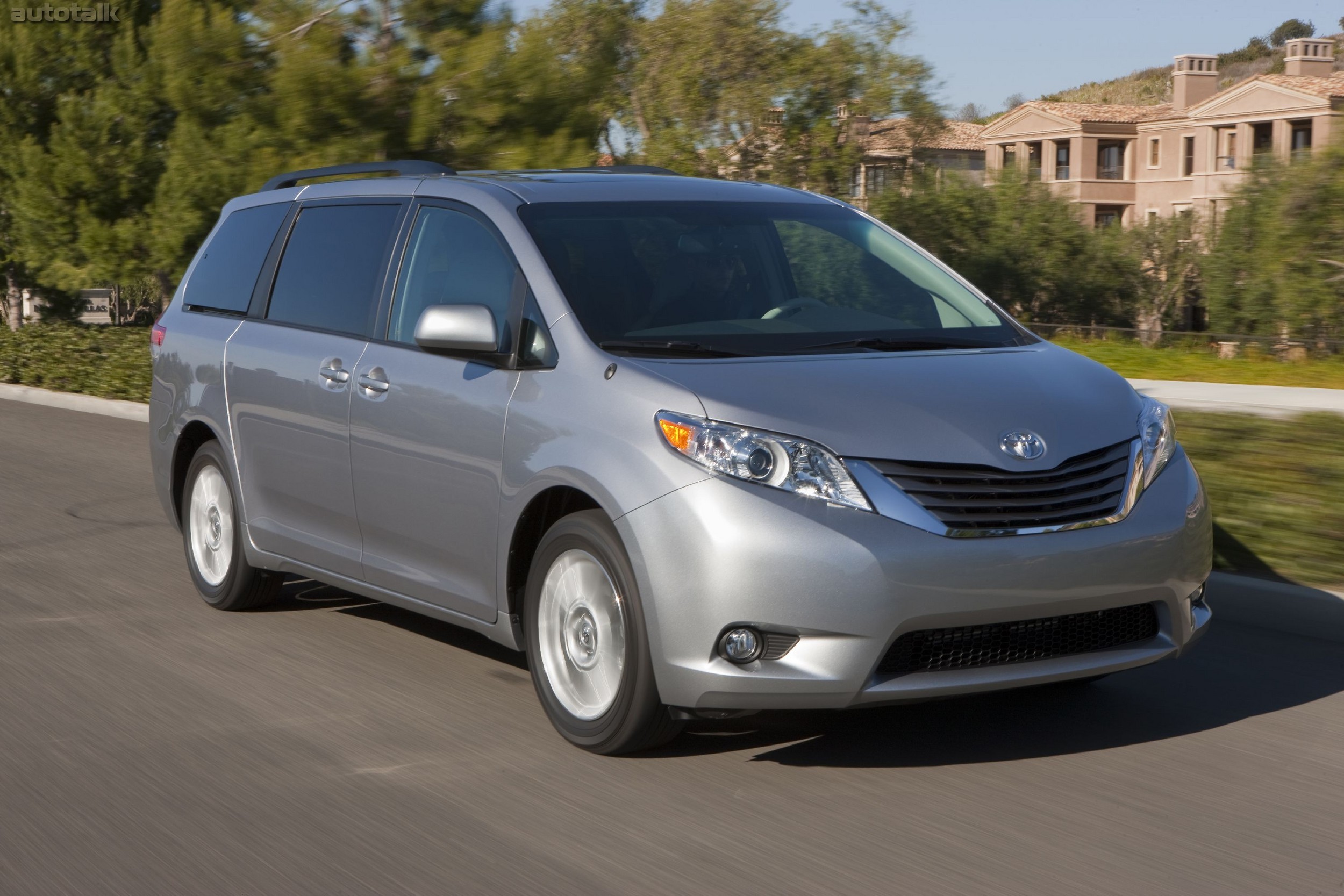 2011 Toyota Sienna XLE