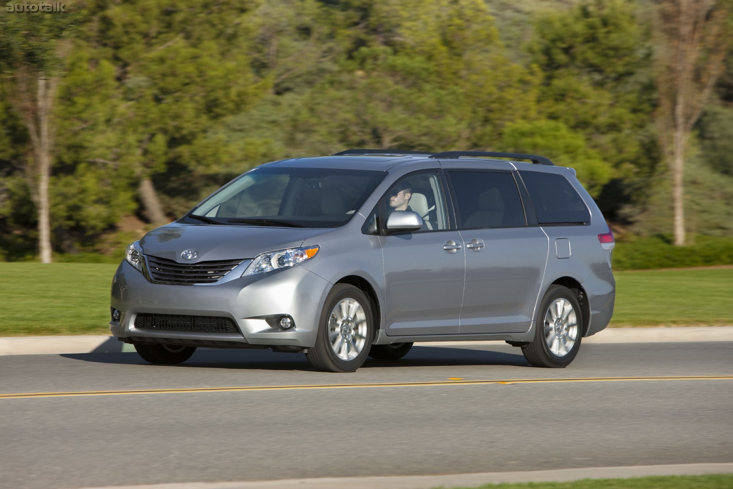 2011 Toyota Sienna XLE