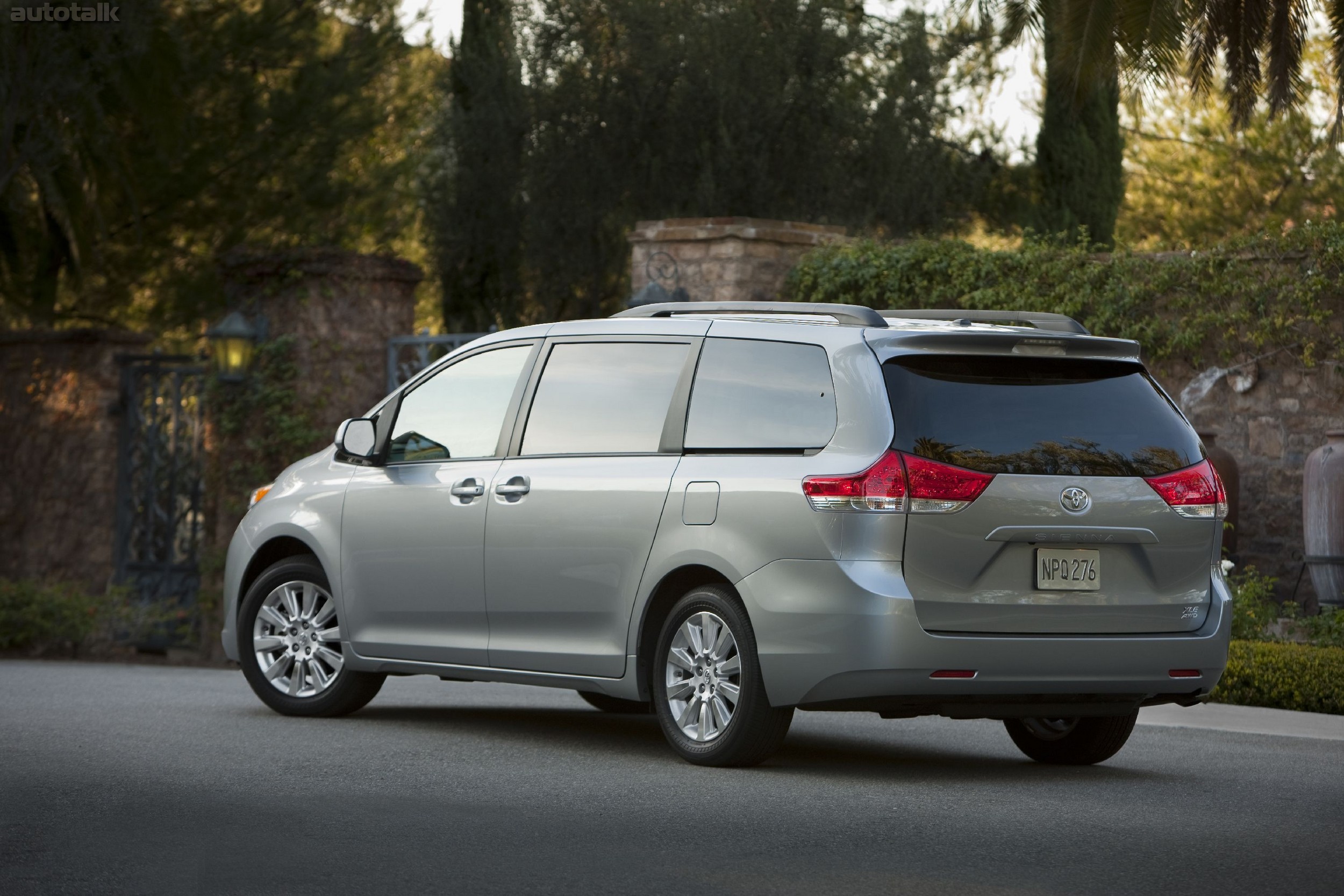 2011 Toyota Sienna XLE