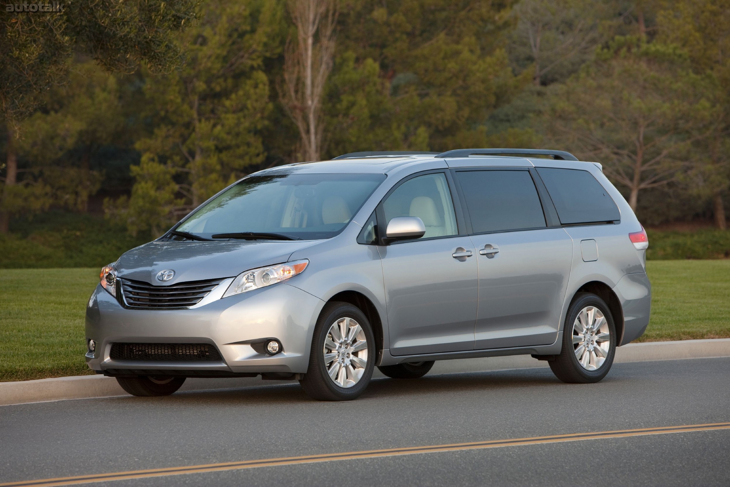 2011 Toyota Sienna XLE