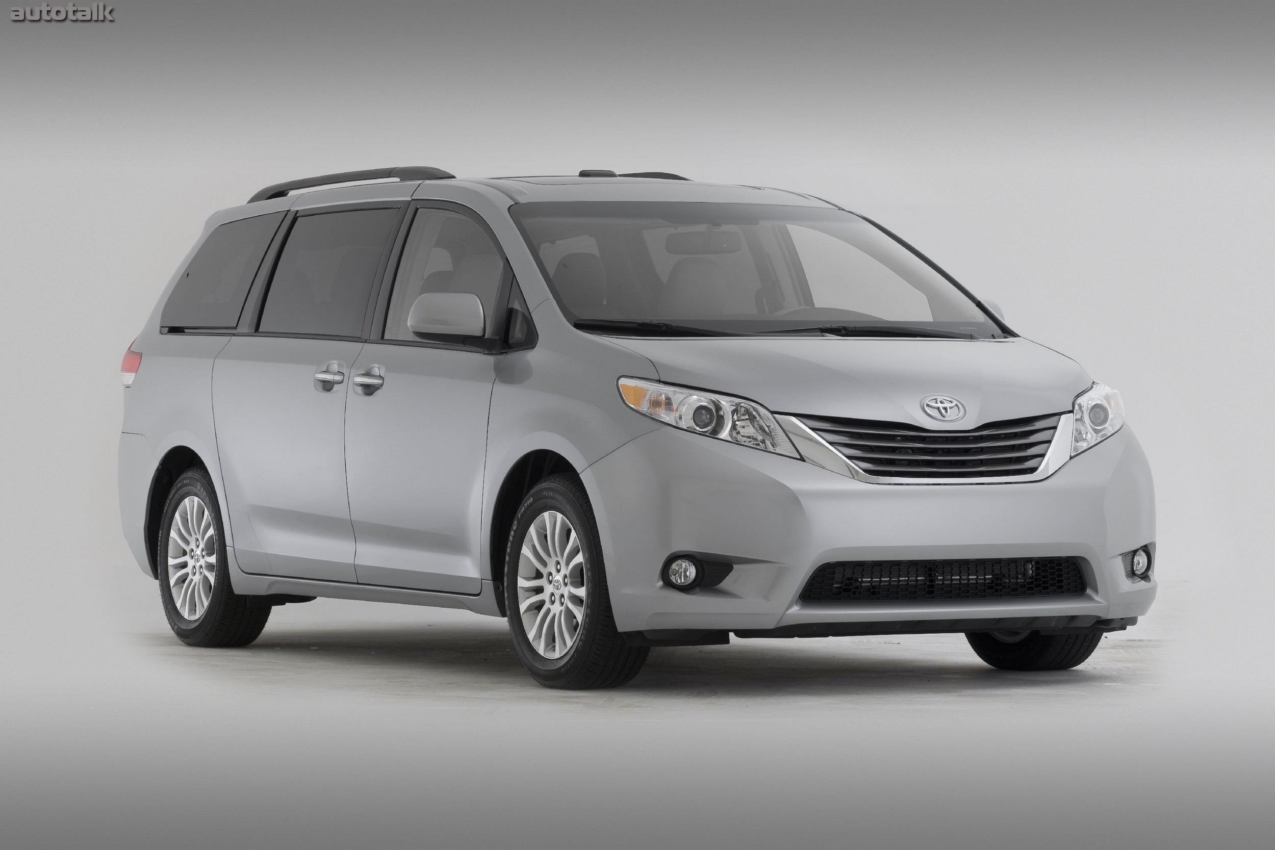 2011 Toyota Sienna XLE