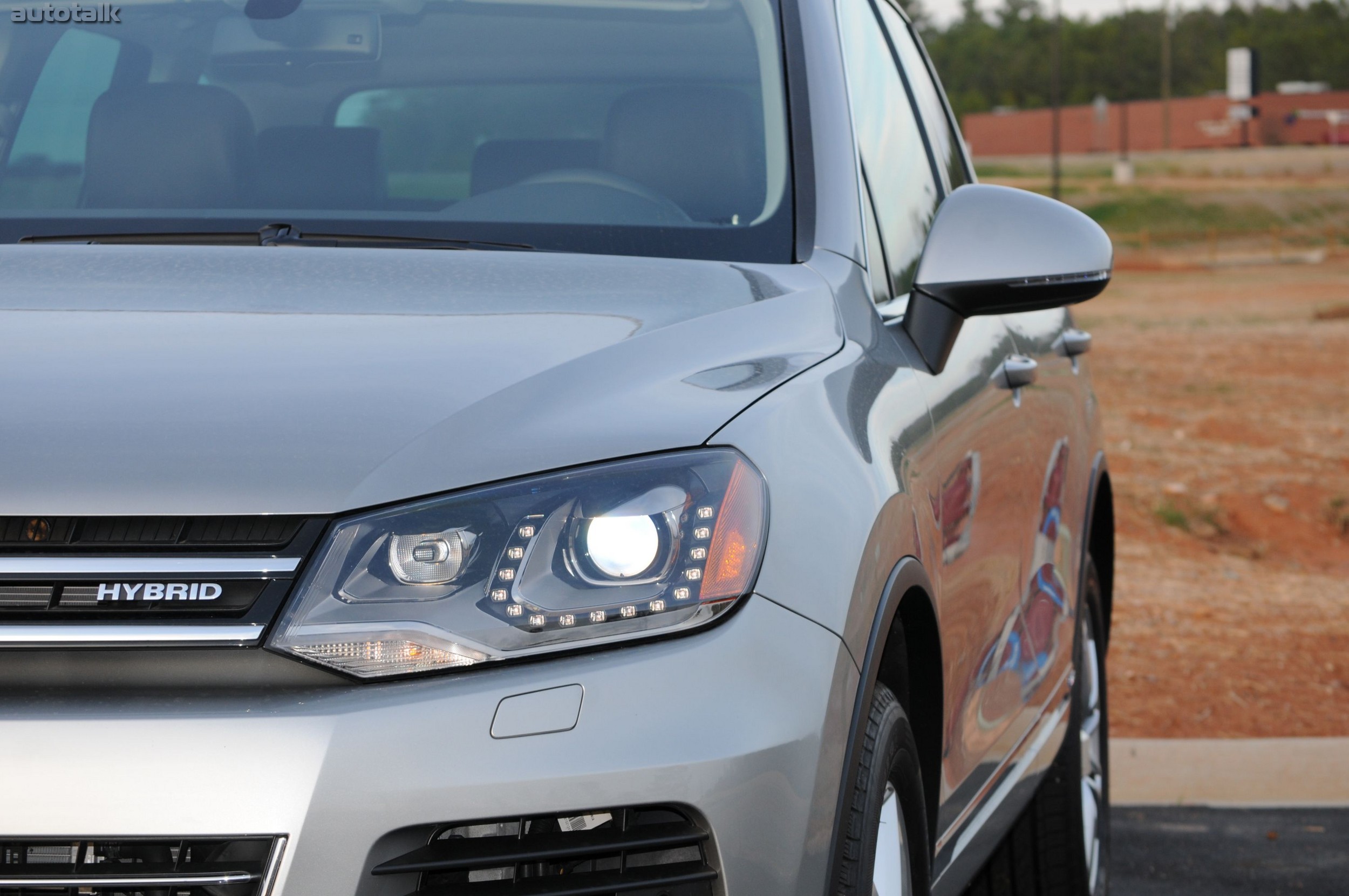 2011 Volkswagen Touareg Review