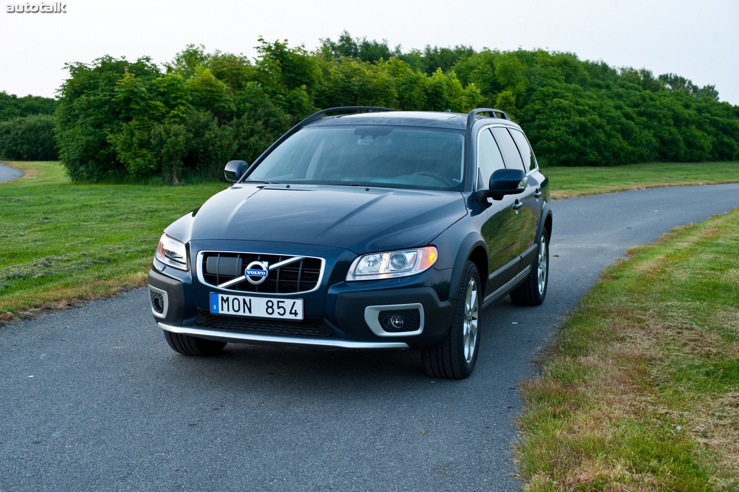 Авто вольво. Volvo xc70 d5. Вольво xc70 d5 2009. Вольво машина 2011. С70 Вольво 2011.