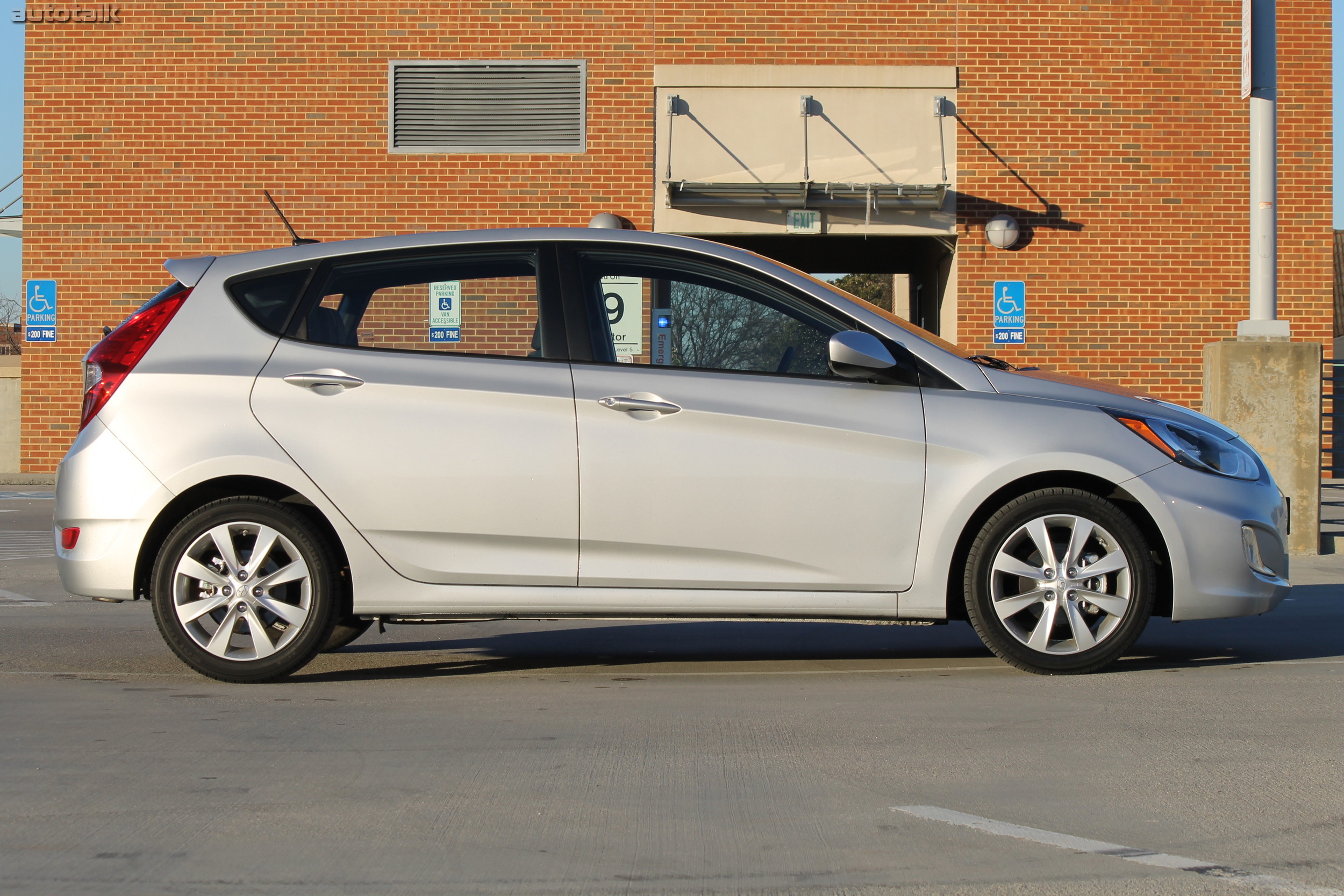 2012 Hyundai Accent Review