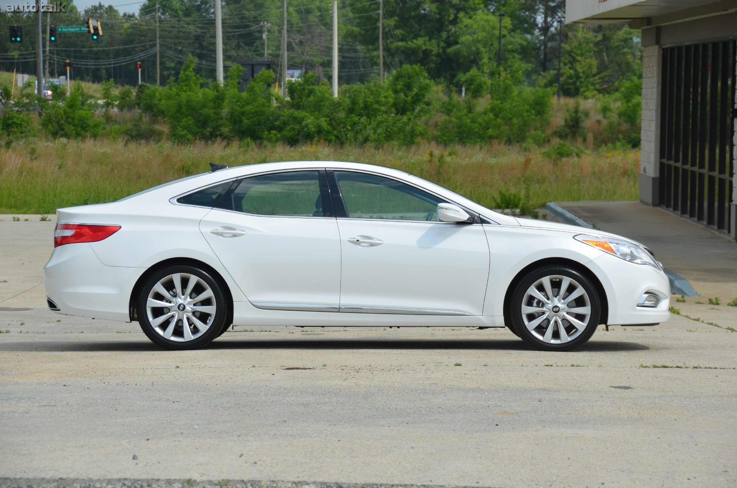 2012 Hyundai Azera Review