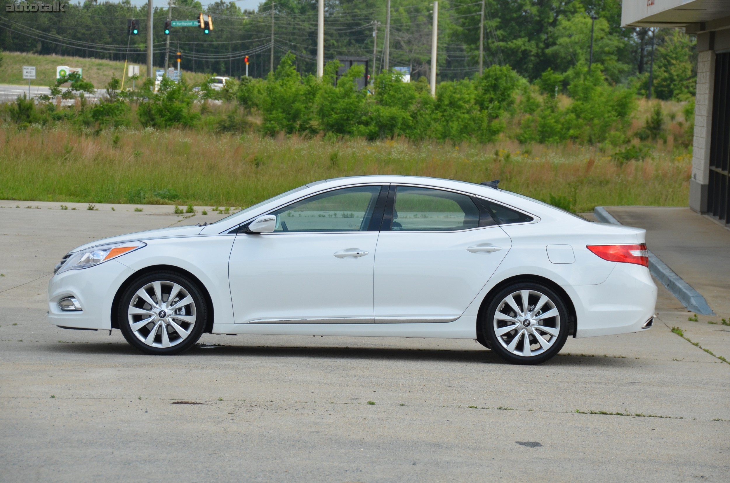 2012 Hyundai Azera Review