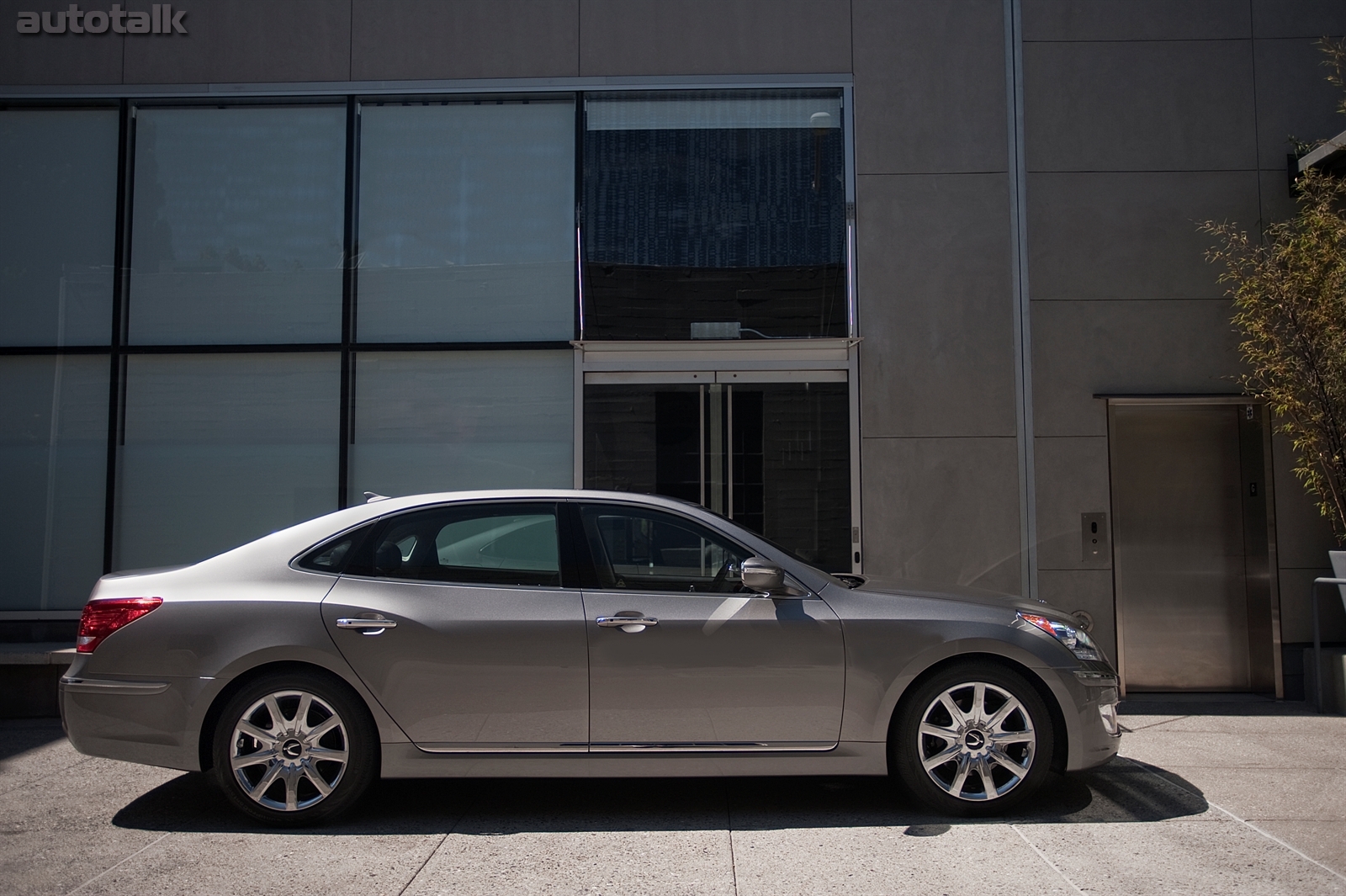 2012 Hyundai Equus