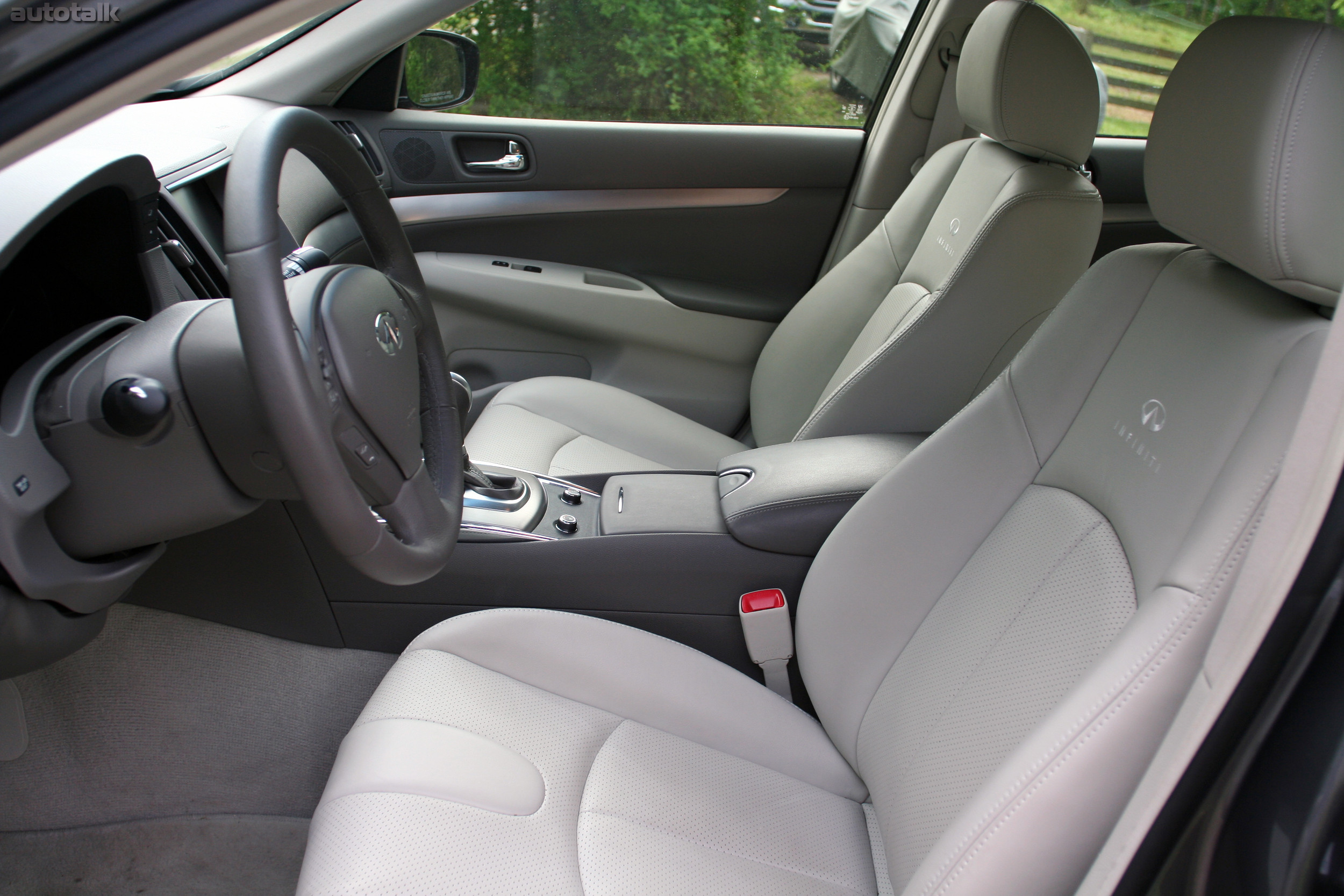 2012 Infiniti G25 Review