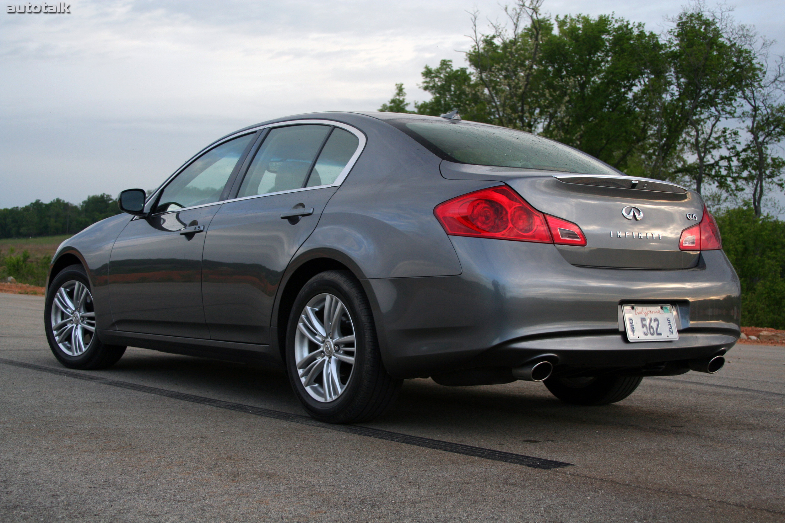 2012 Infiniti G25 Review