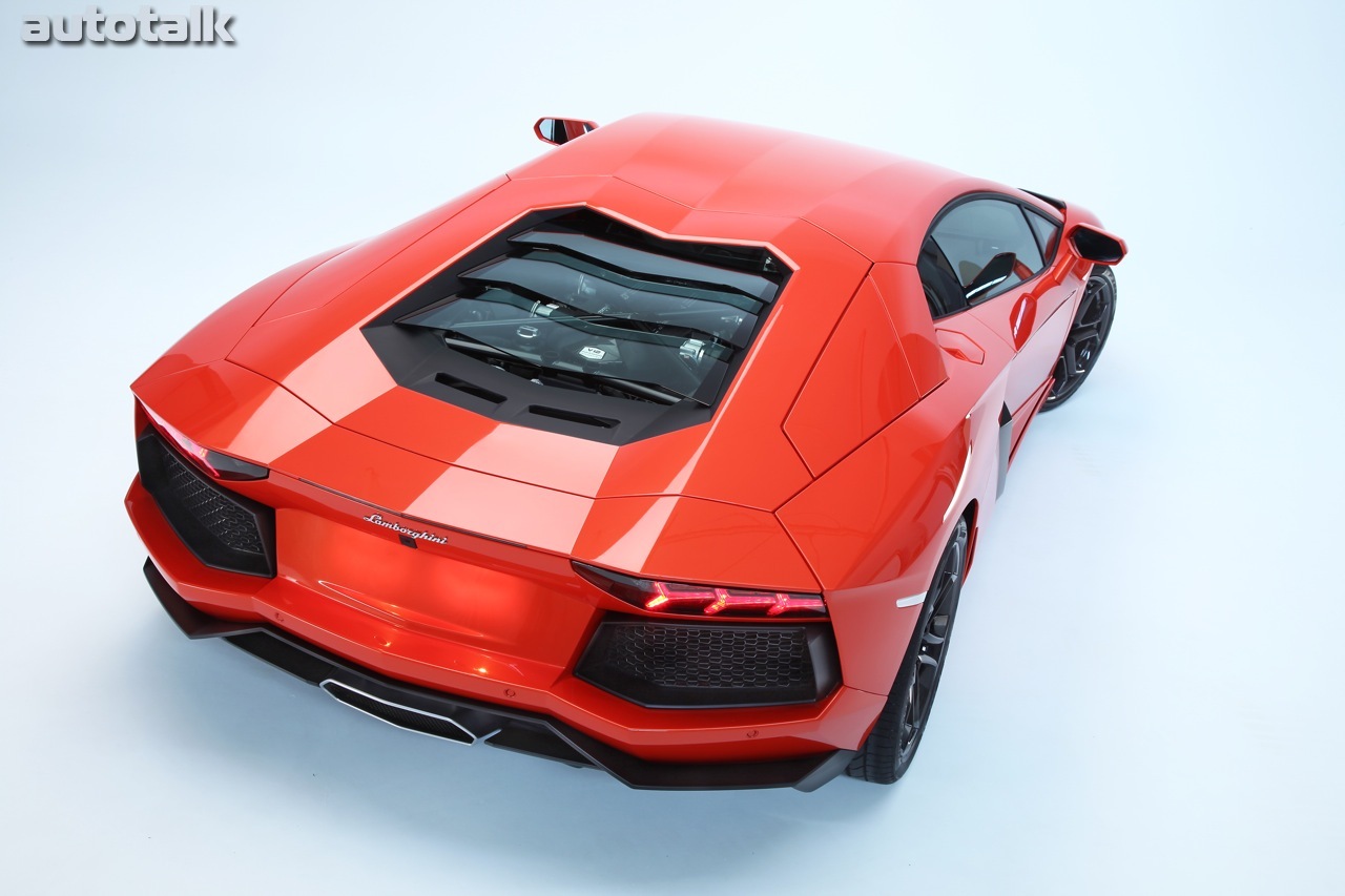 2012 Lamborghini Aventador LP700-4