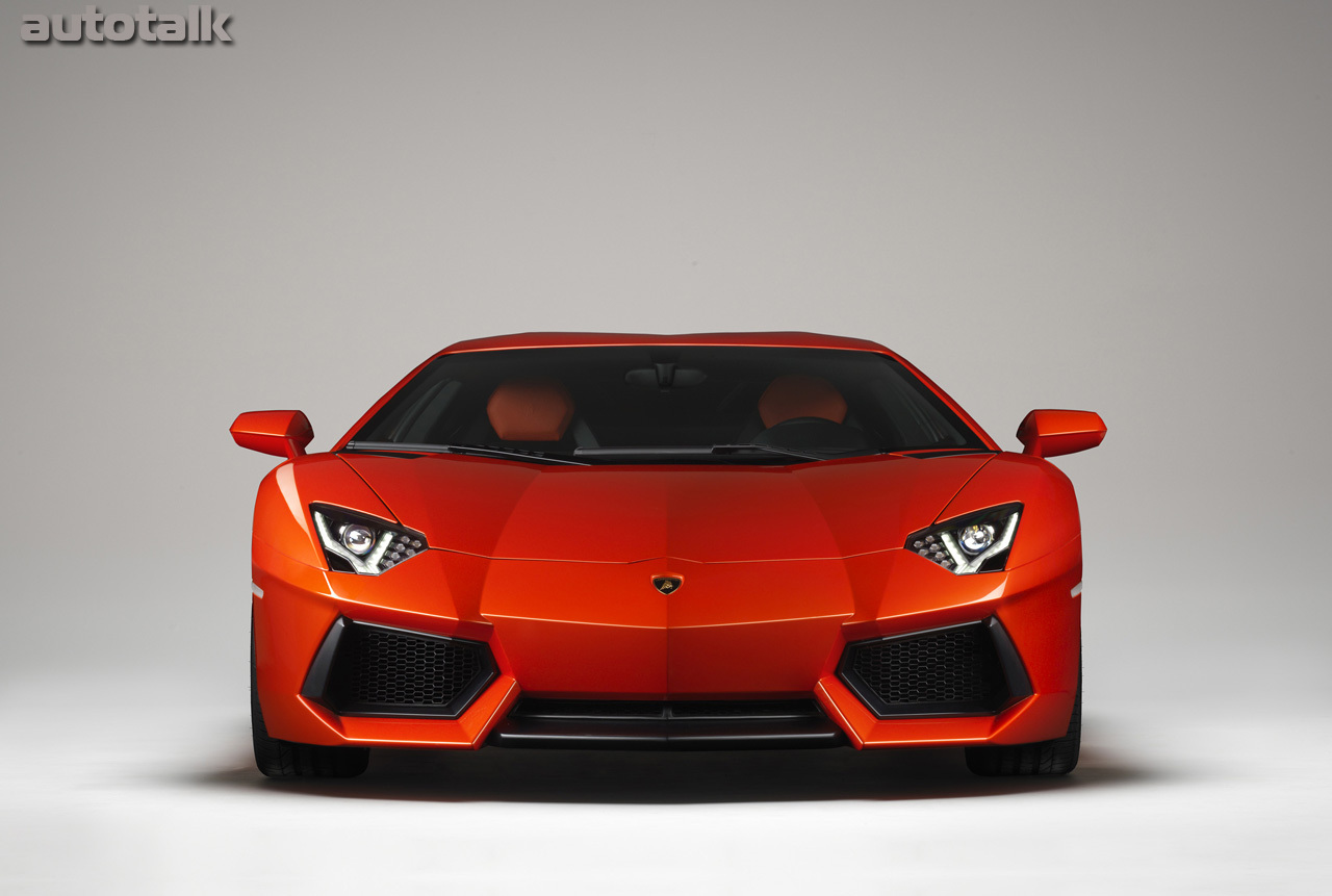 2012 Lamborghini Aventador LP700-4