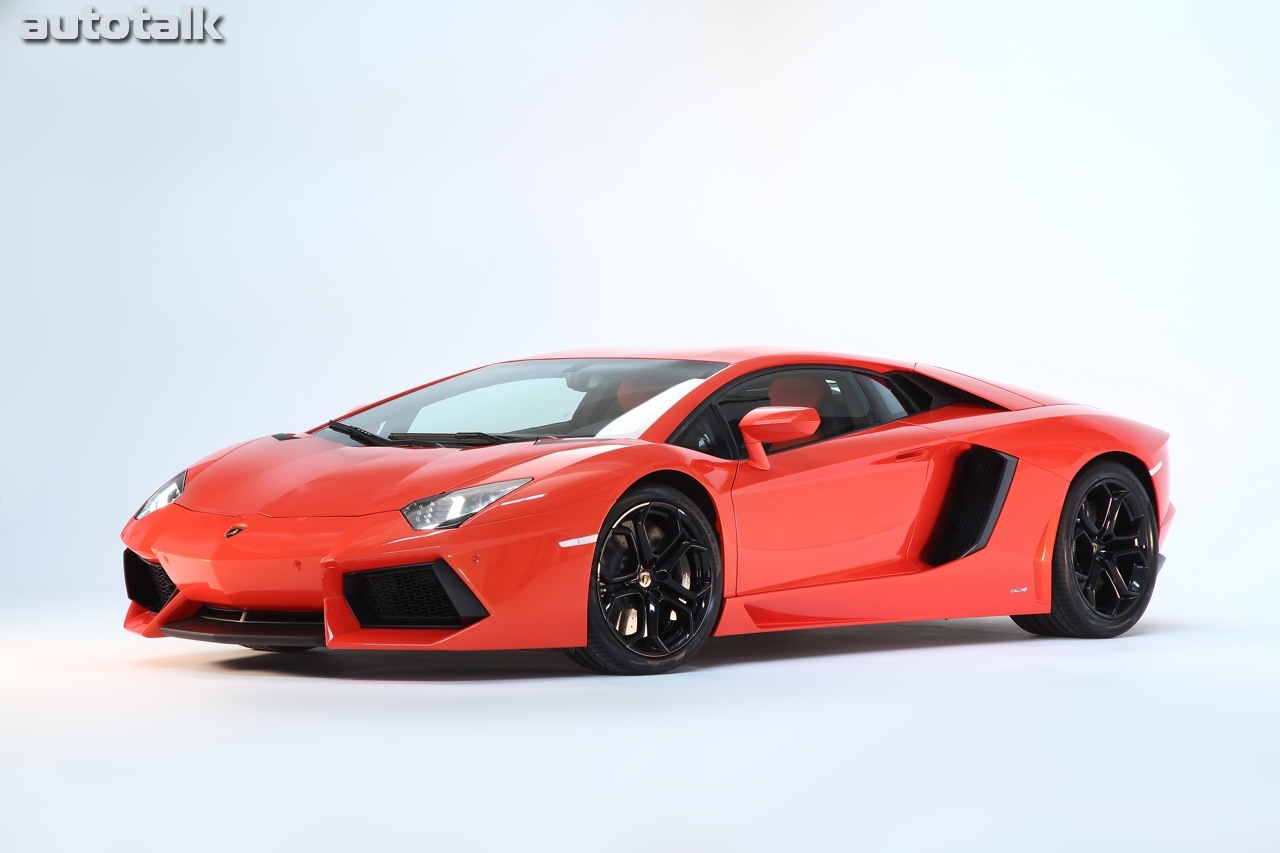 2012 Lamborghini Aventador LP700-4