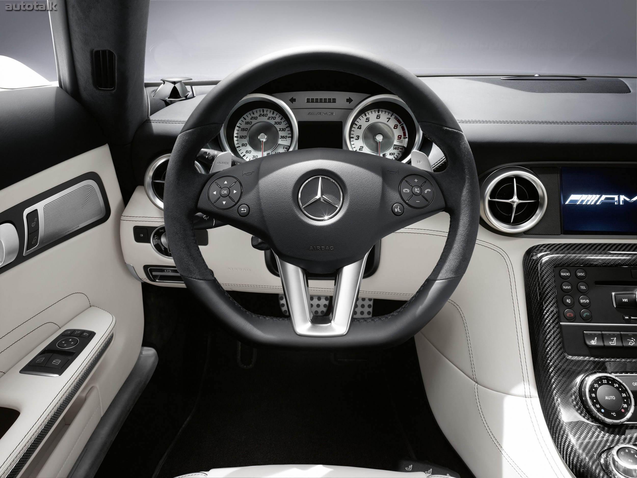 2012 Mercedes-Benz SLS AMG Roadster