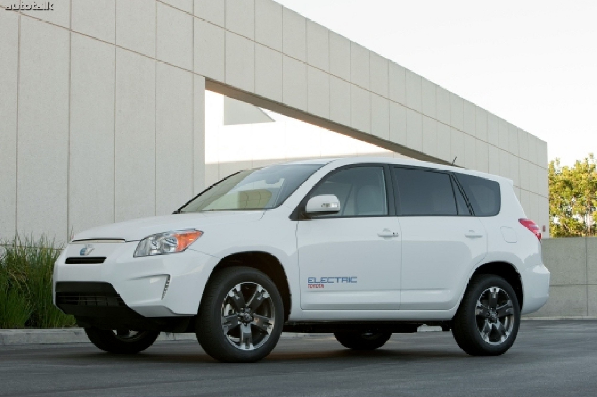 2012 Toyota RAV4 EV