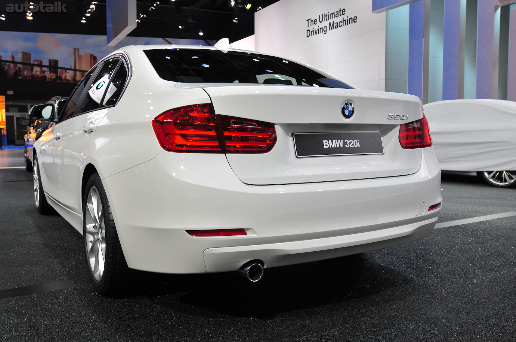 2013 BMW 320i Sedan