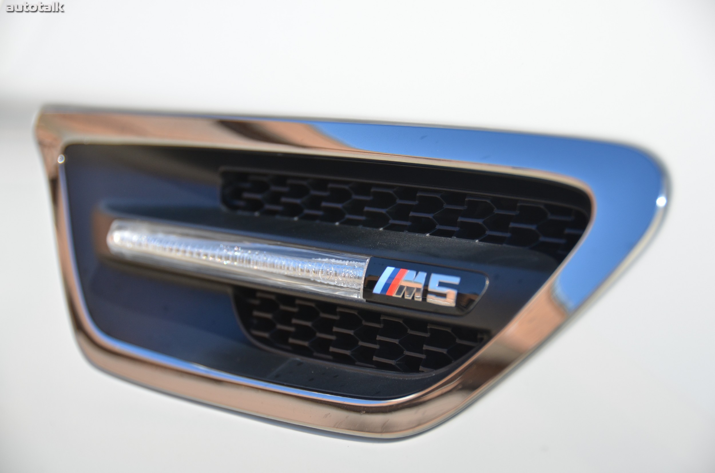 2013 BMW M5 Review