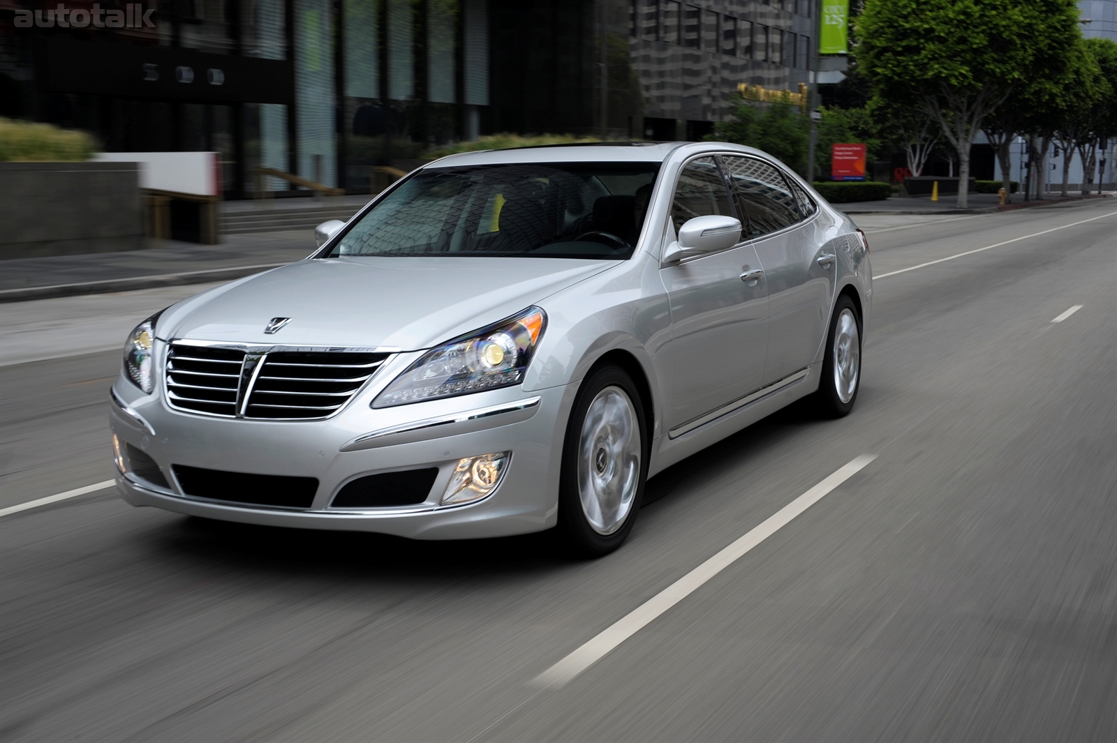 2013 Hyundai Equus