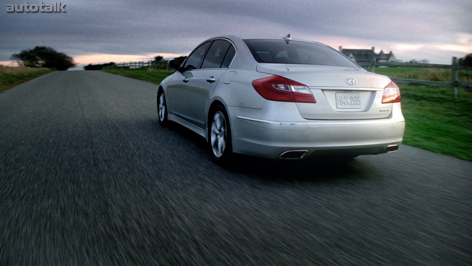 2013 Hyundai Genesis Sedan