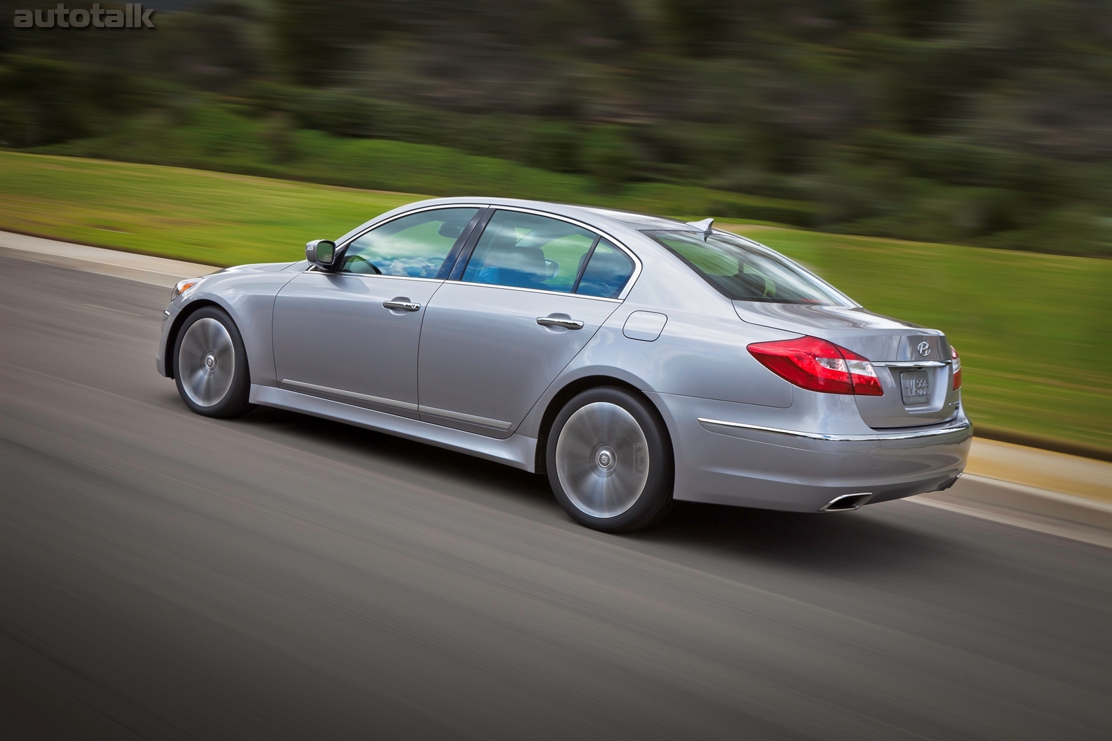 2013 Hyundai Genesis Sedan