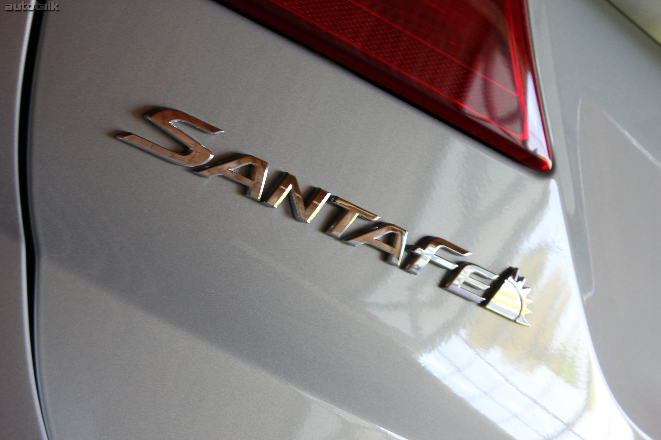 2013 Hyundai Santa Fe Review