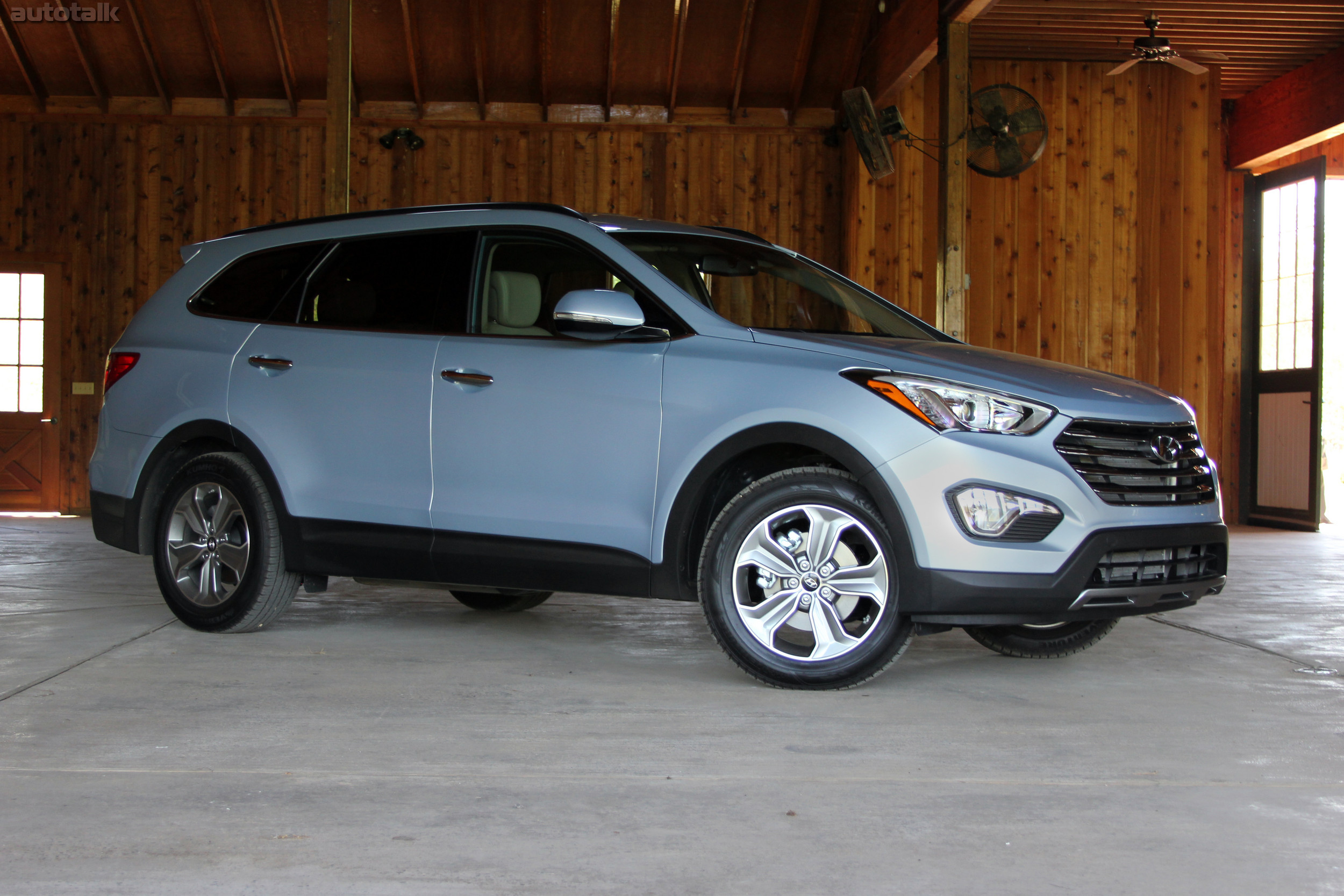 2013 Hyundai Santa Fe Review