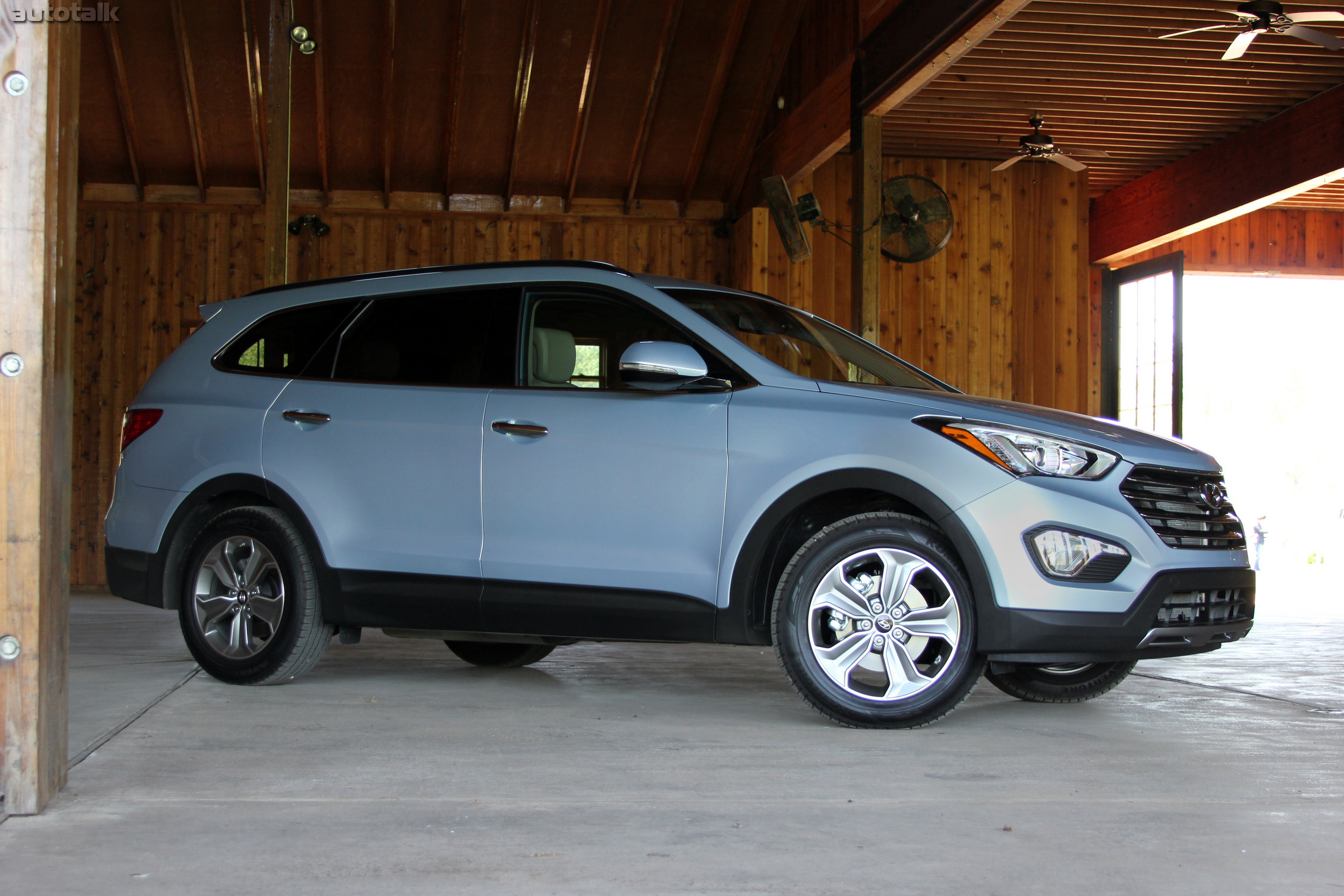 2013 Hyundai Santa Fe Review