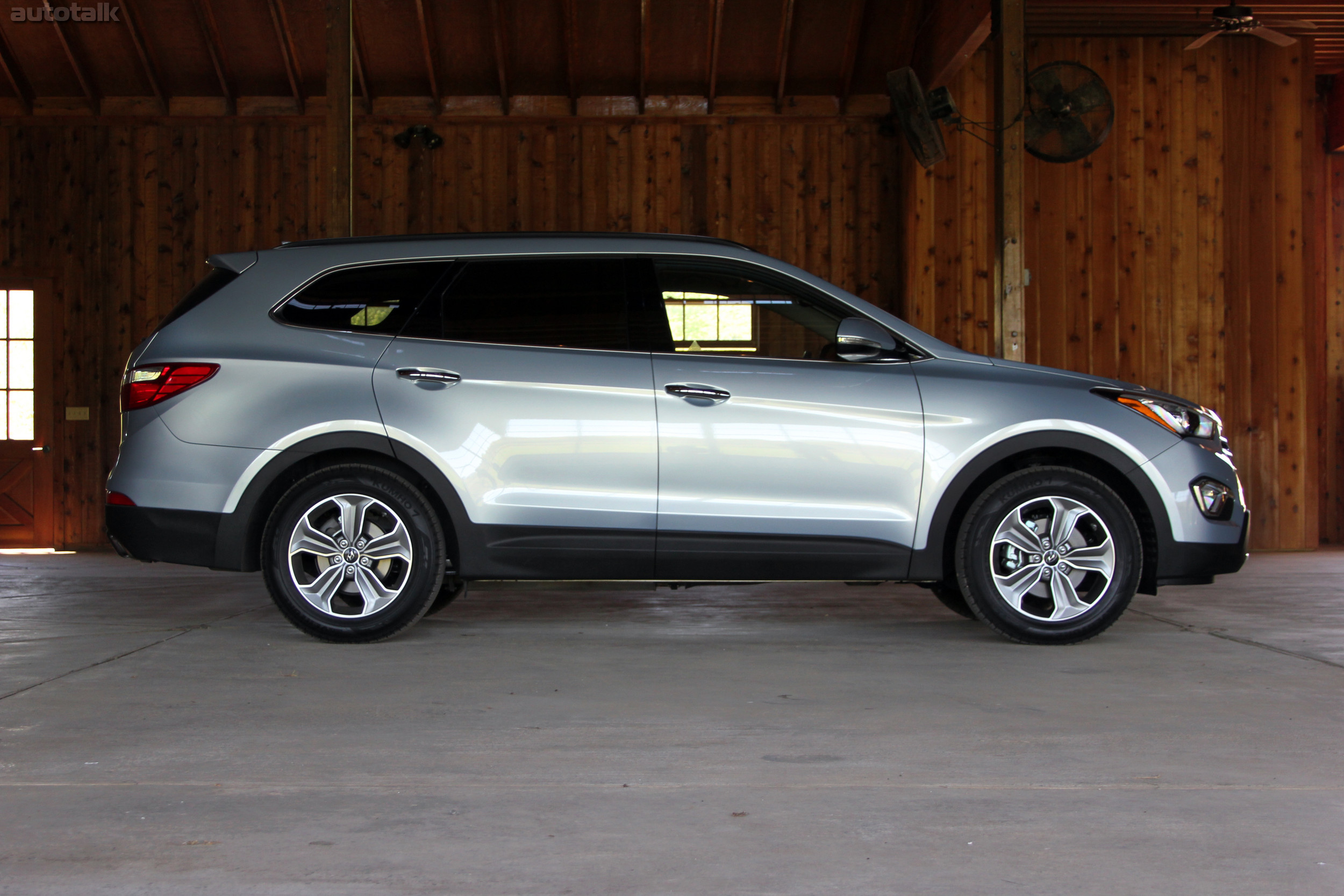 2013 Hyundai Santa Fe Review